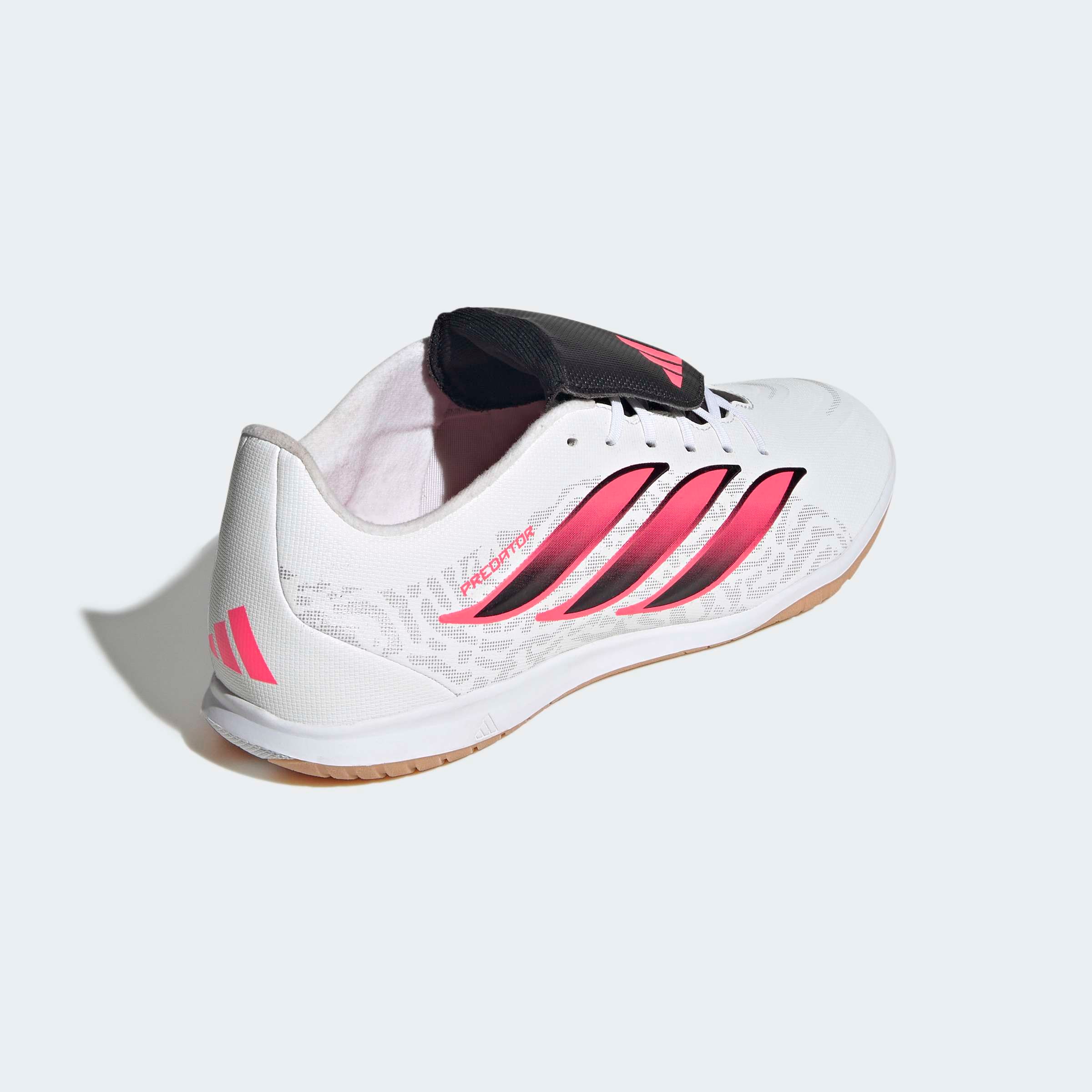 adidas Performance Chaussure de football »PREDATOR CLUB SALA , HALLENBÖDEN, UMSCHLAGBARE ZUNGE«  pour sol de salle