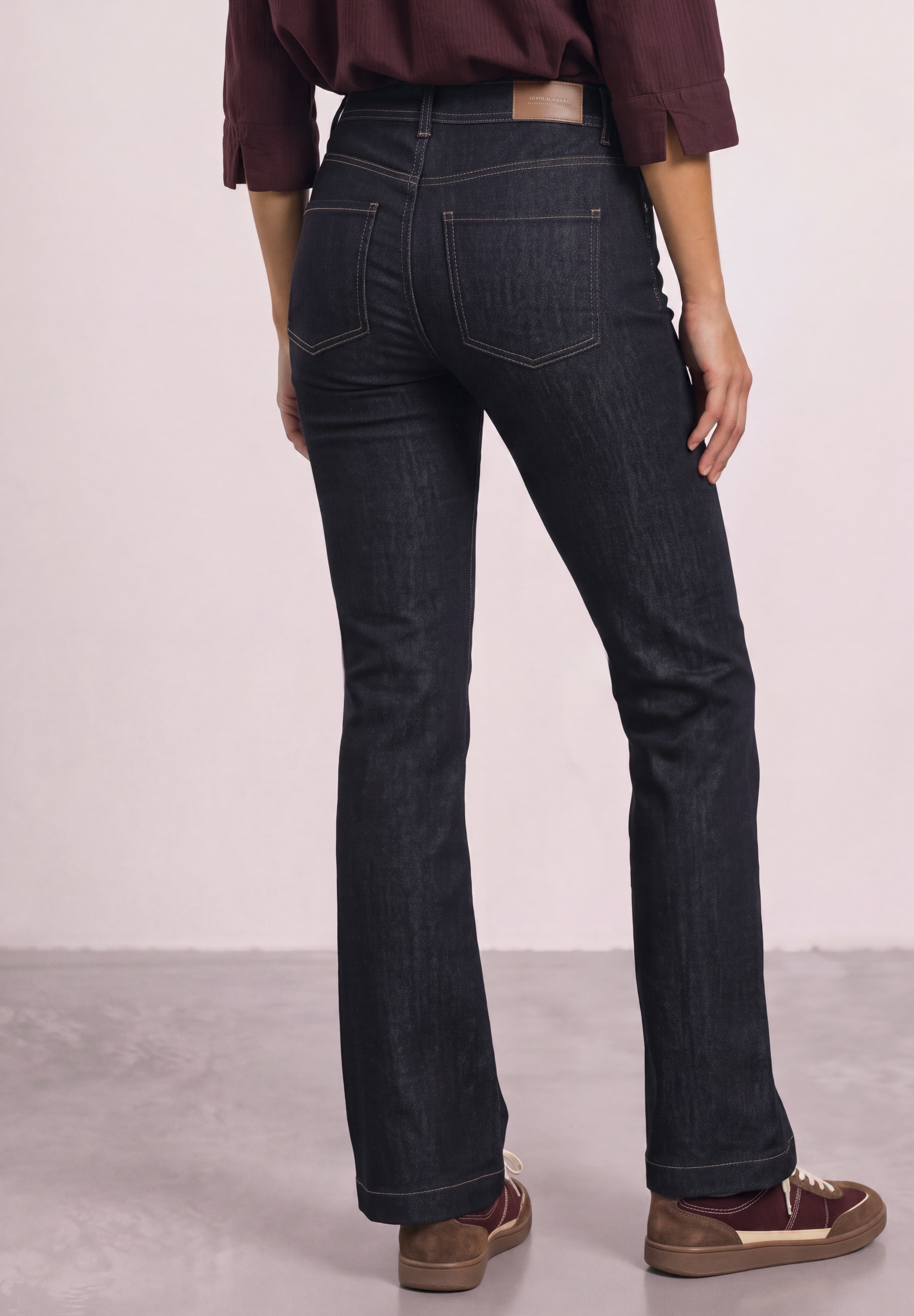 STREET ONE Bootcut-Jeans »Style Blaire« im Slim Fit / mit Stretch