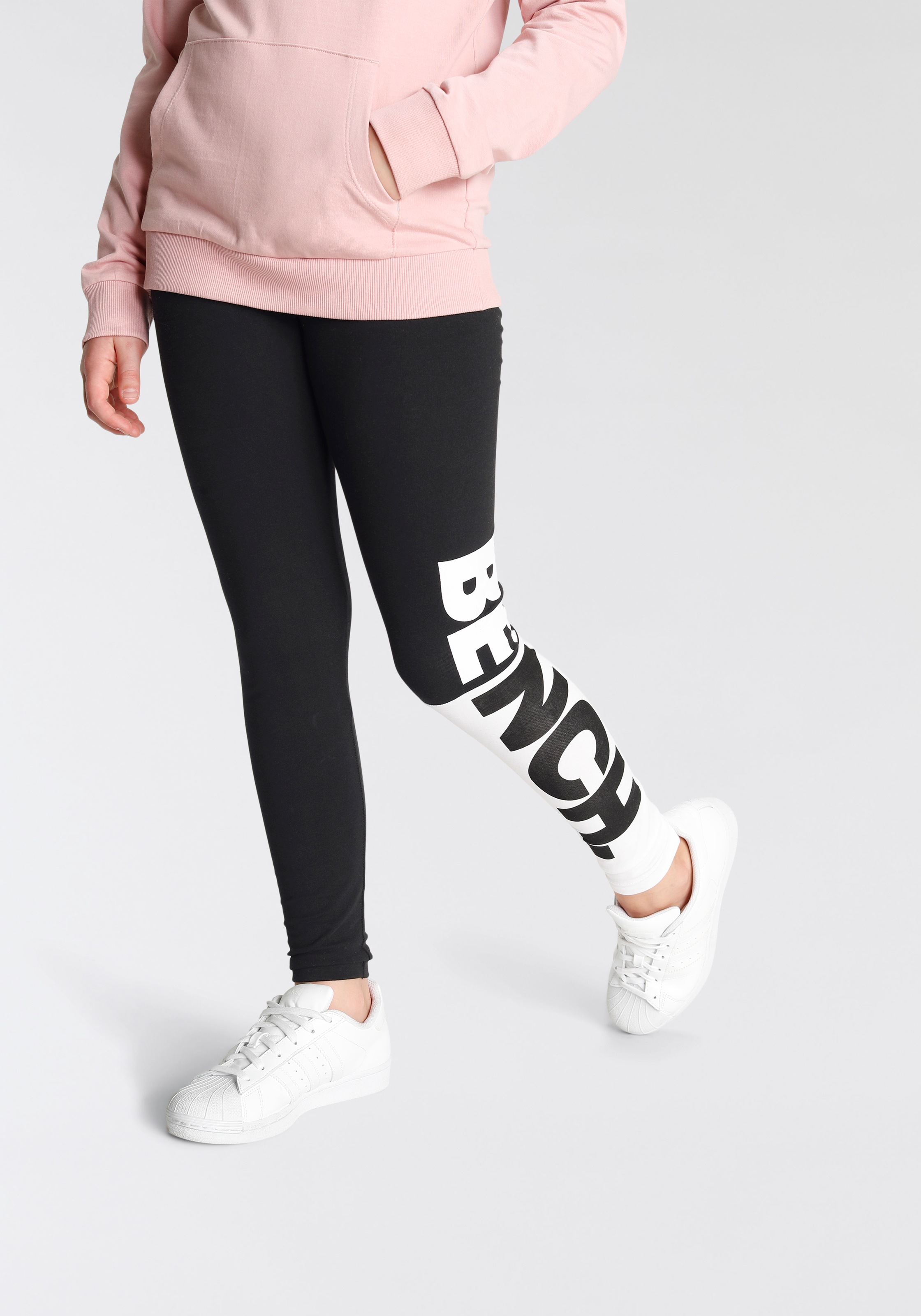 Image of Bench. Leggings, mit grossem BENCH Druck bei Ackermann Versand Schweiz