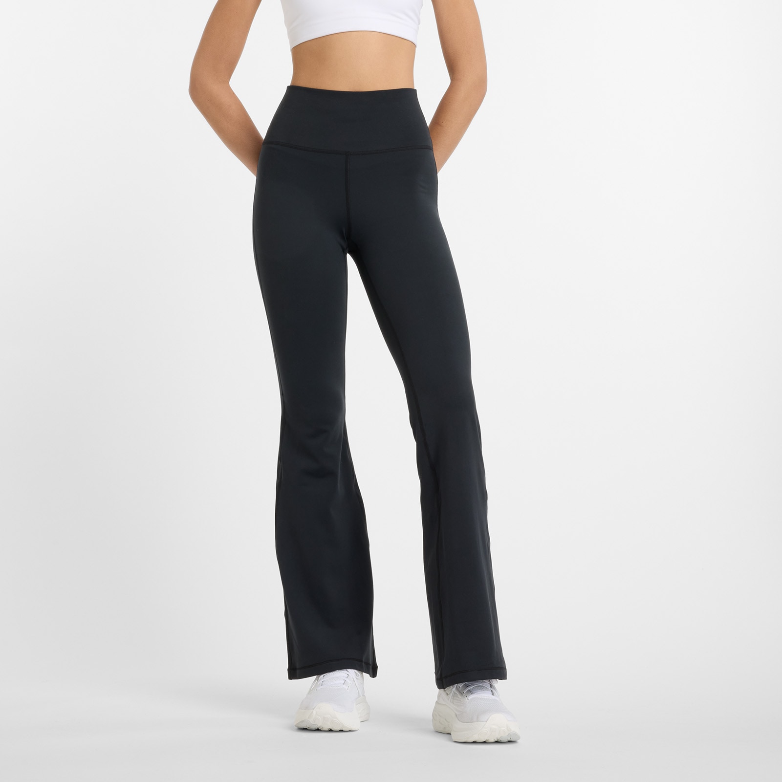Image of New Balance Yogahose "NB Harmony Flare Pant BLACK"