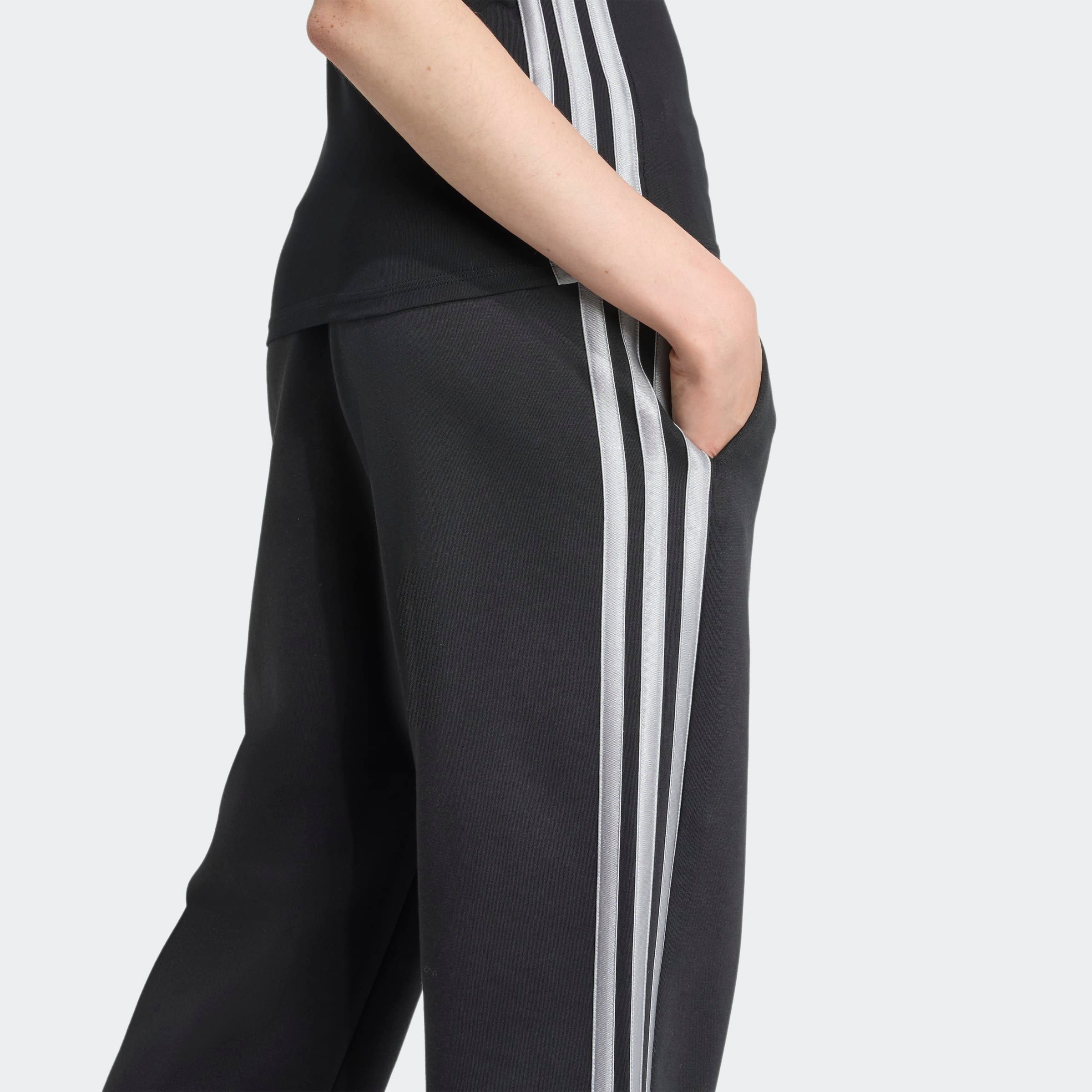 adidas Sportswear Sporthose »W HOL FL PT«