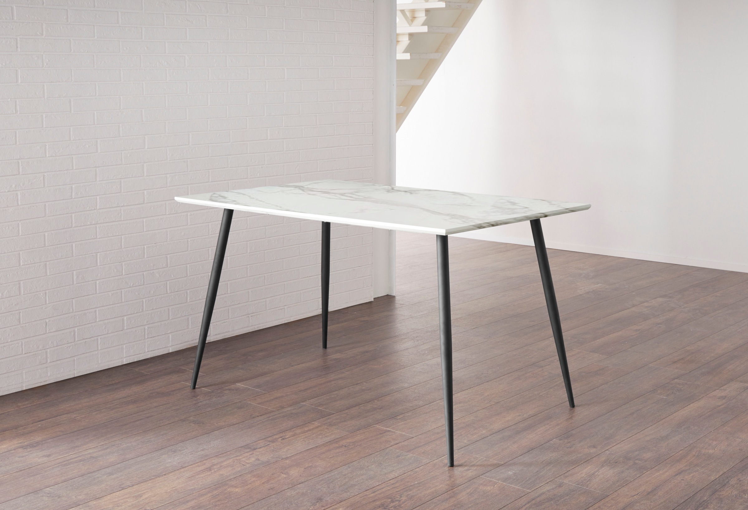 Image of Leonique Esstisch »Dino«, mit einer folierten Tischplatte, schwarze Metallbeine, in verschiedenen Farbvarianten enthältlich, Höhe bis Tischunterkante 74 cm, Tischhöhe 76 cm bei Ackermann Versand Schweiz