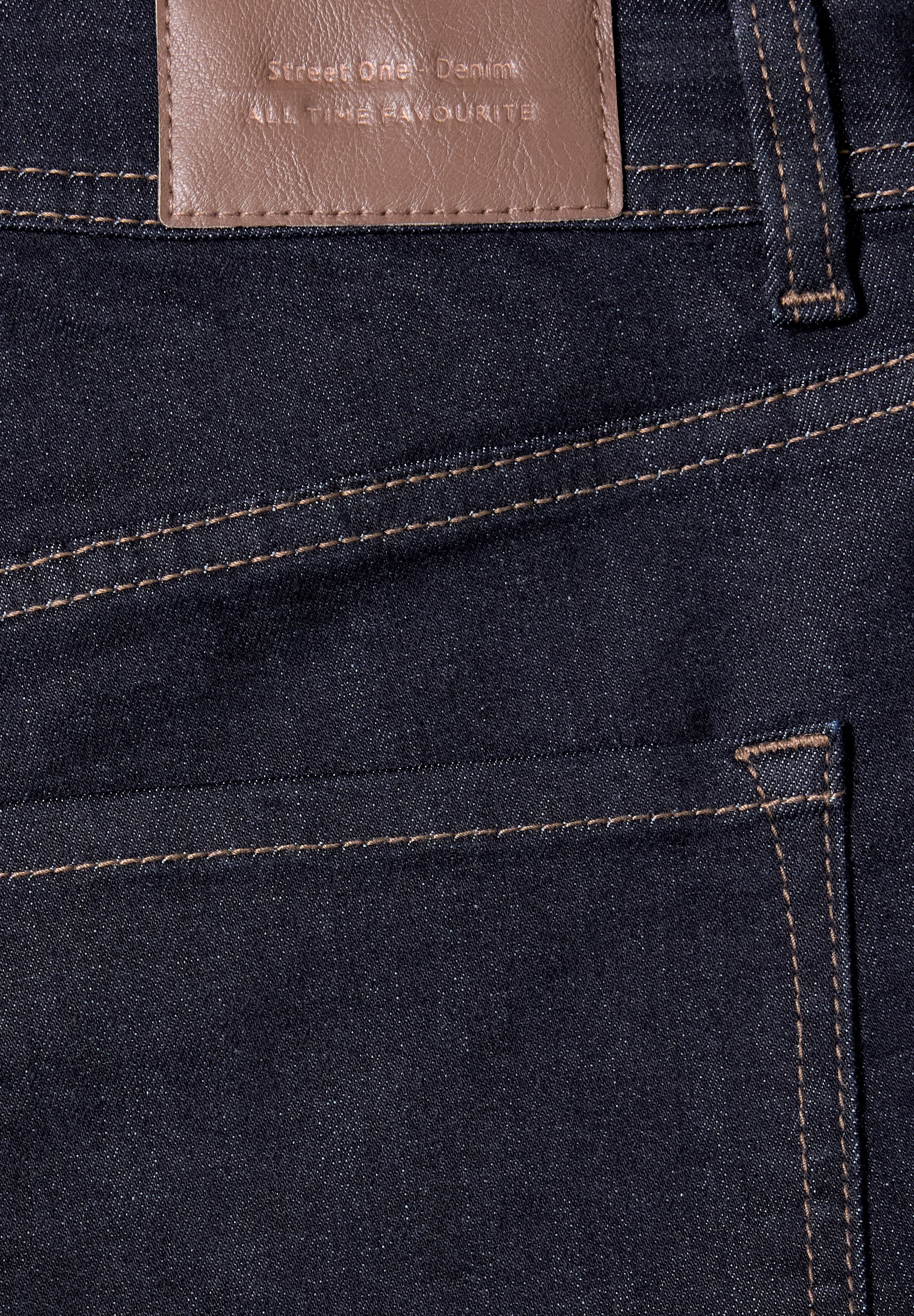 STREET ONE Loose-fit-Jeans »Style Emee« mit Stretch / in Rinsed-Optik