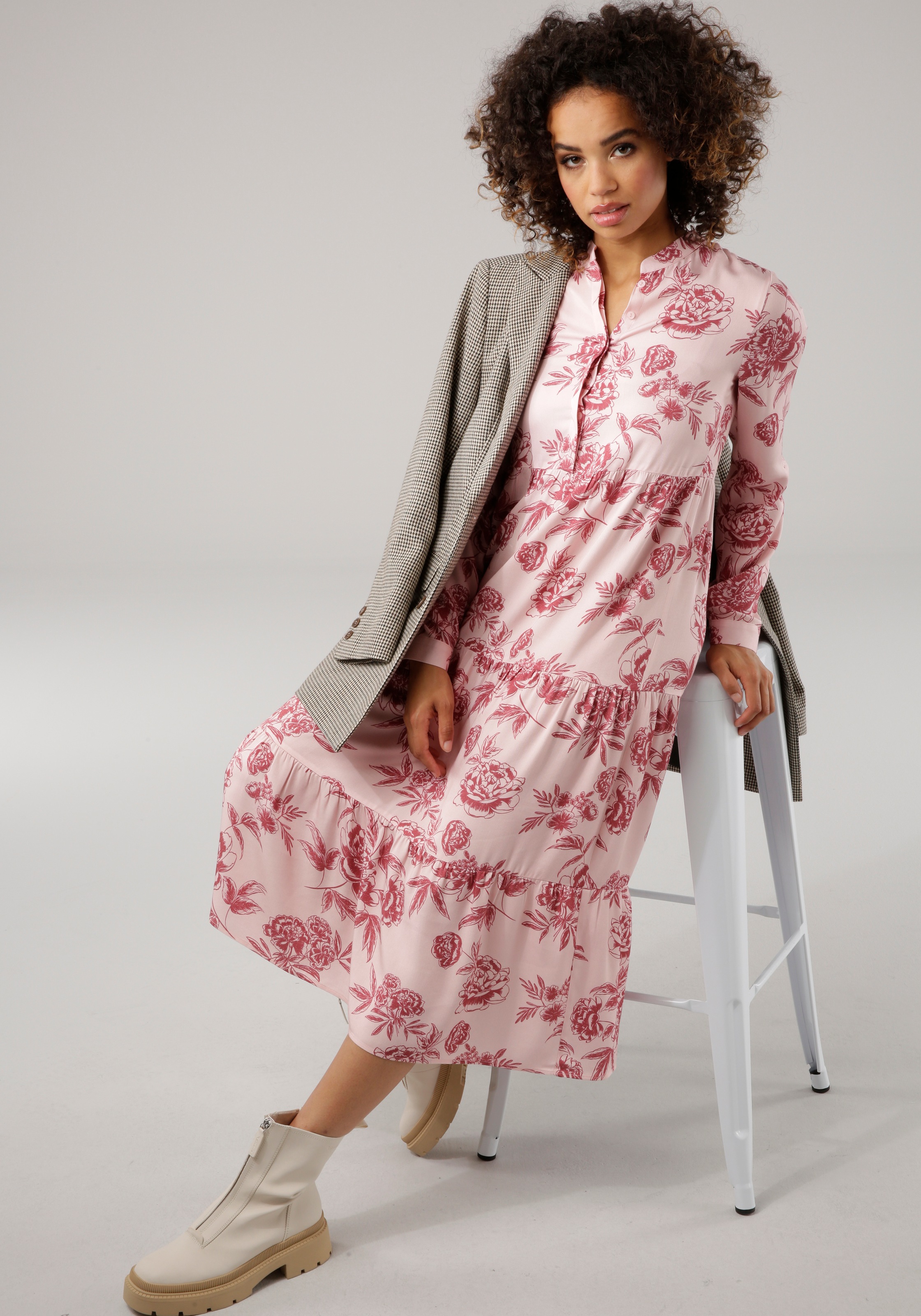 Image of Tamaris Maxikleid, im trendy Print bei Ackermann Versand Schweiz