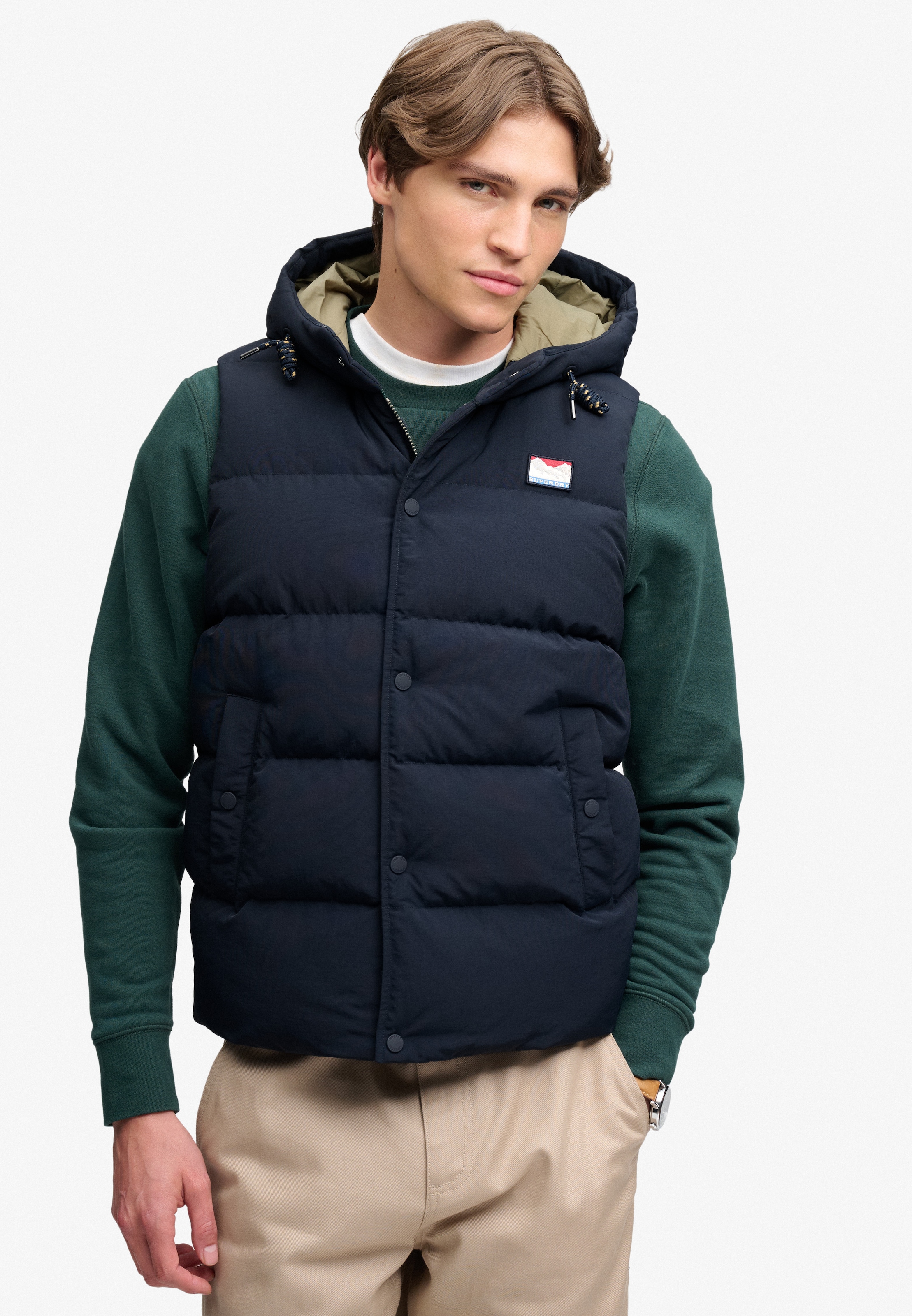 Image of Superdry Steppweste "HOOD SHORT EVEREST GILET" Regular Fit, mit Reissverschluss, aus Nylon und Kunstfaser