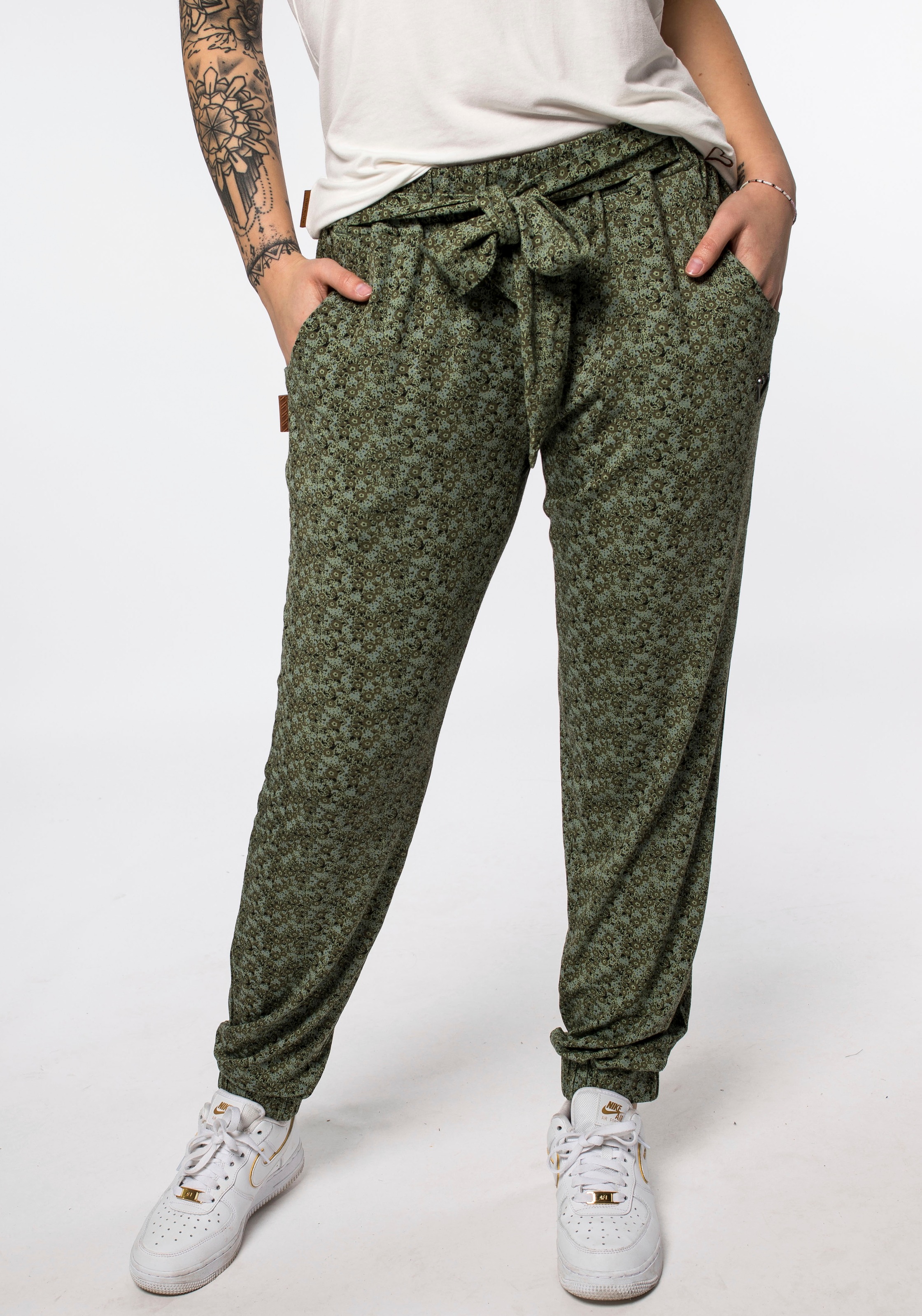 Image of Alife & Kickin Jogger Pants »AliceAK«, bequeme Joggpants mit Seitentaschen bei Ackermann Versand Schweiz