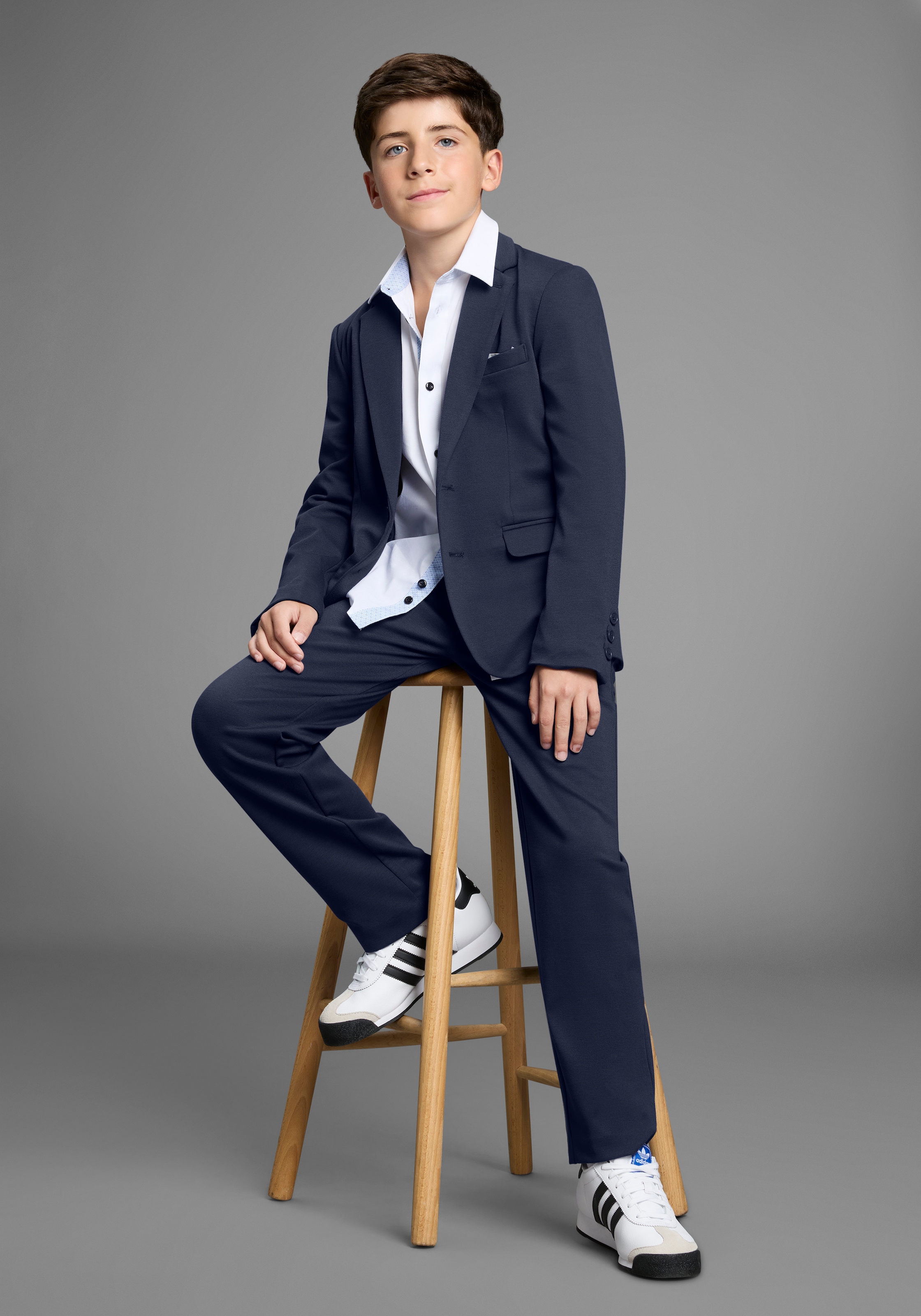 Bruno Banani Costume »2tlg. Jersey Anzug für Jungen« Ensemble, Veste & pantalon, 2 cuis tlg. Basic adapté à toutes occasions. Costume jersey élégant pour adolescents
