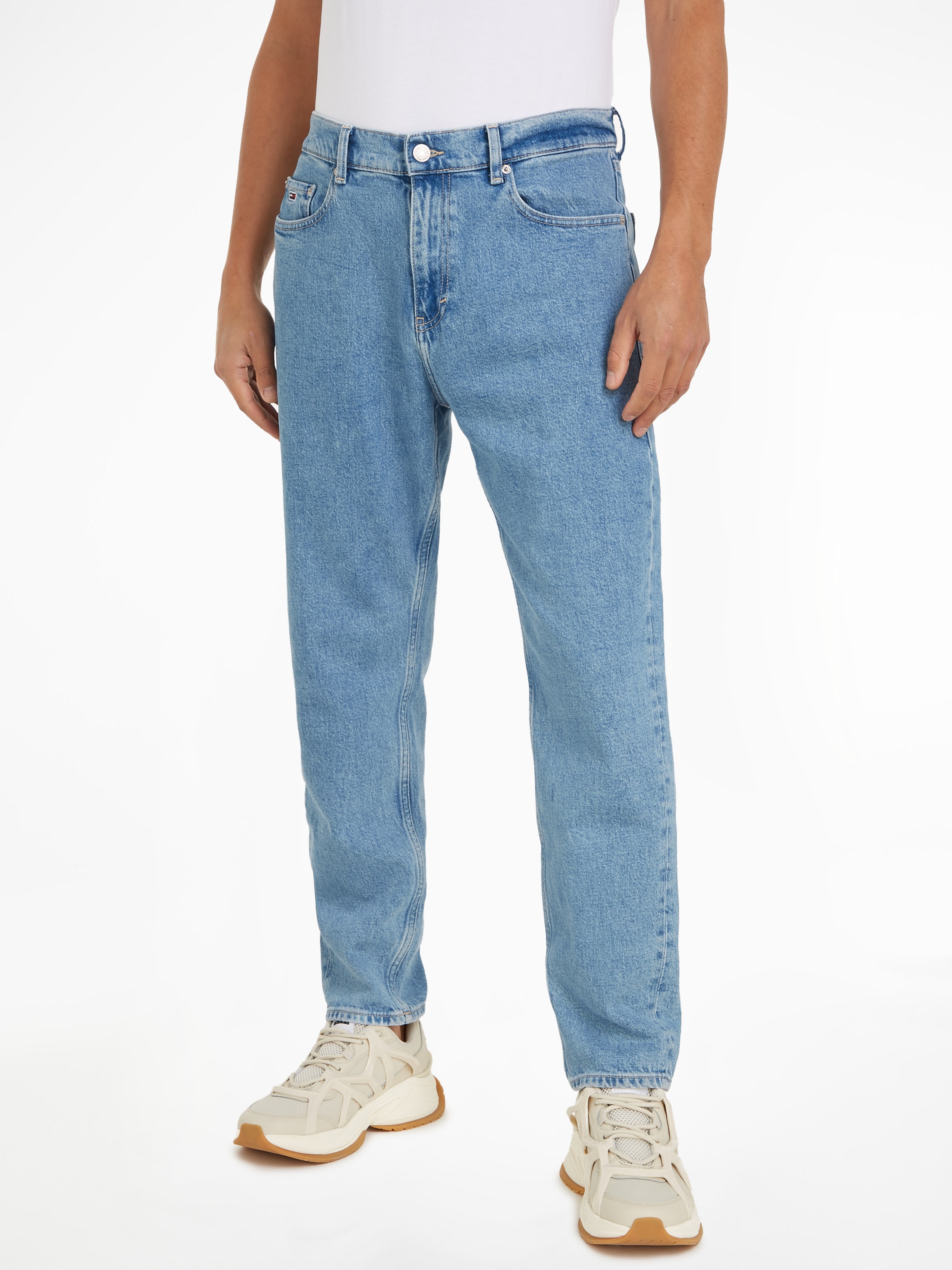 Tommy Jeans Tapered-fit-Jeans »ISAAC RLXD TAPERED«, im 5-Pocket-Style