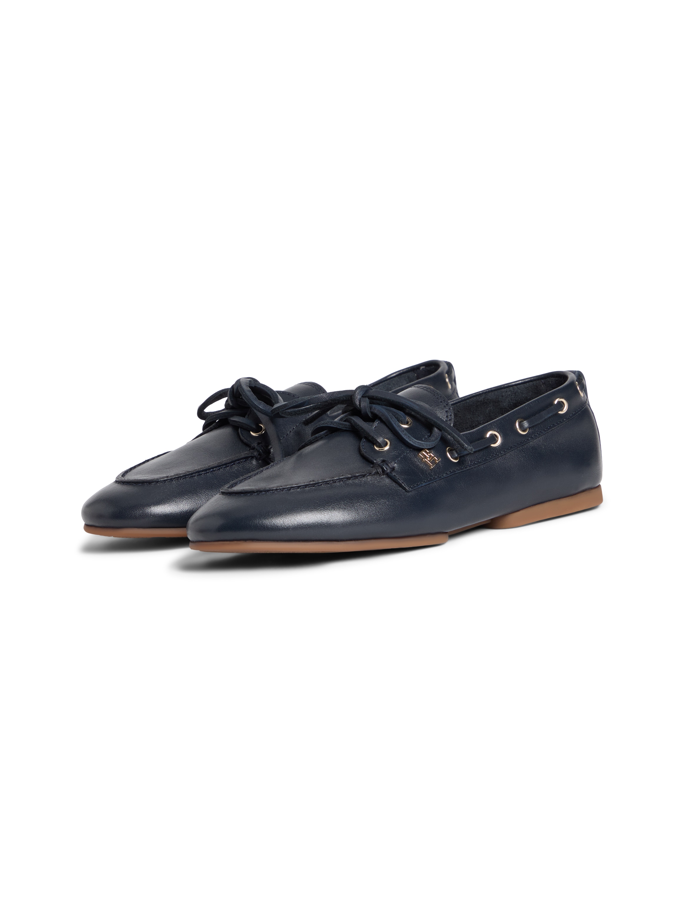 Image of Tommy Hilfiger Bootsschuh "TH SLEEK LEATHER BOAT SHOE" Bootsschuh, Businessschuh mit Blockabsatz und Ösen mit Durchzug