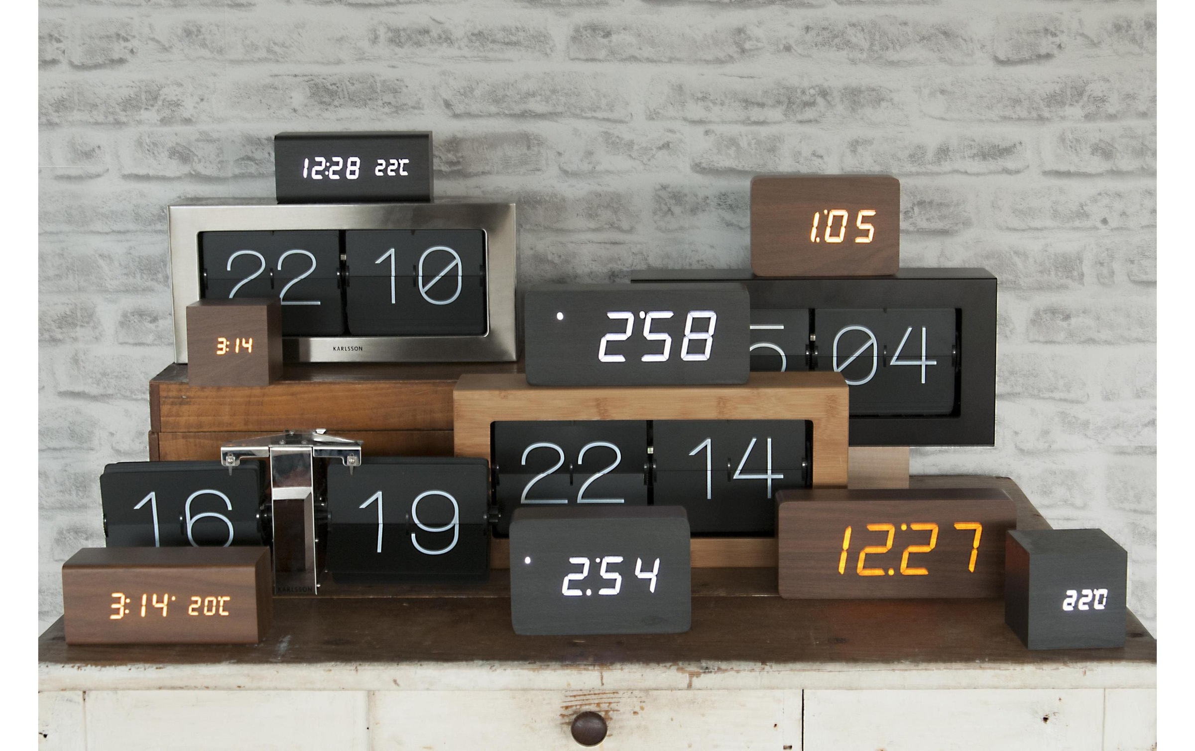 Karlsson Wecker »Block Braun«