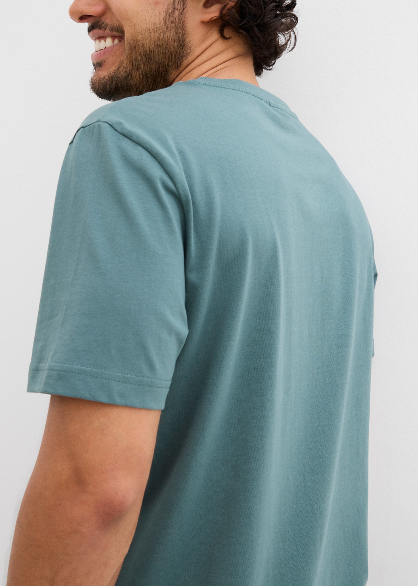 bonprix T-Shirt Packung, 2er,  aus reiner Baumwolle, mit Rundhalsausschnitt, Kurzarm, Regular Fit