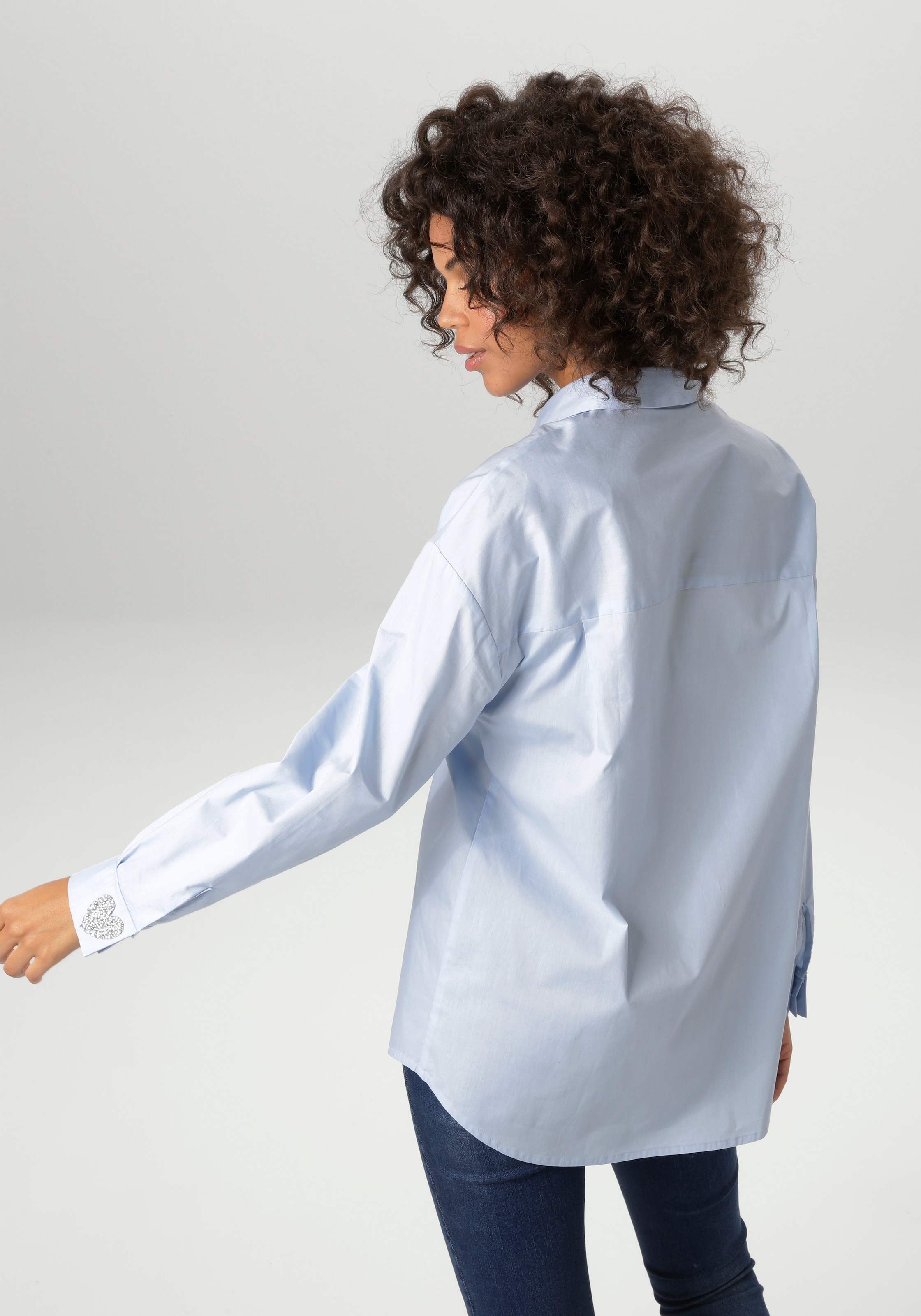 Aniston CASUAL Blouse chemise mit Glitzerherzen verziert - NEUE KOLLEKTION
