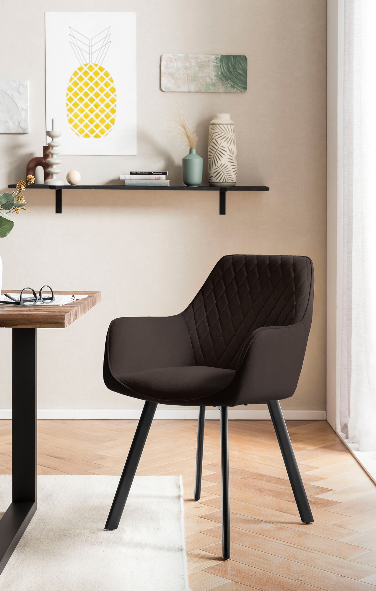 SalesFever Essgruppe »Designstarke Essgruppe«, (Set, 5 tlg.), Tischplatte mit rauer Balken-Oberfläche, Rücken mit Rautensteppung