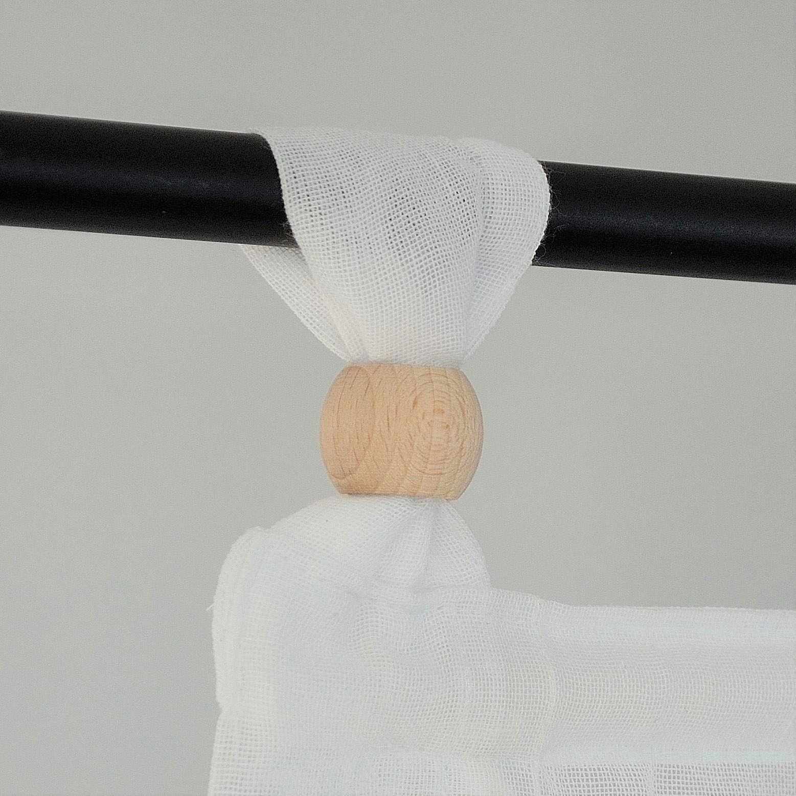 Kutti Raffrollo »Brondby Boule«, mit Schlaufen, freihängend, halbtransparent, Polyester, Schlaufen