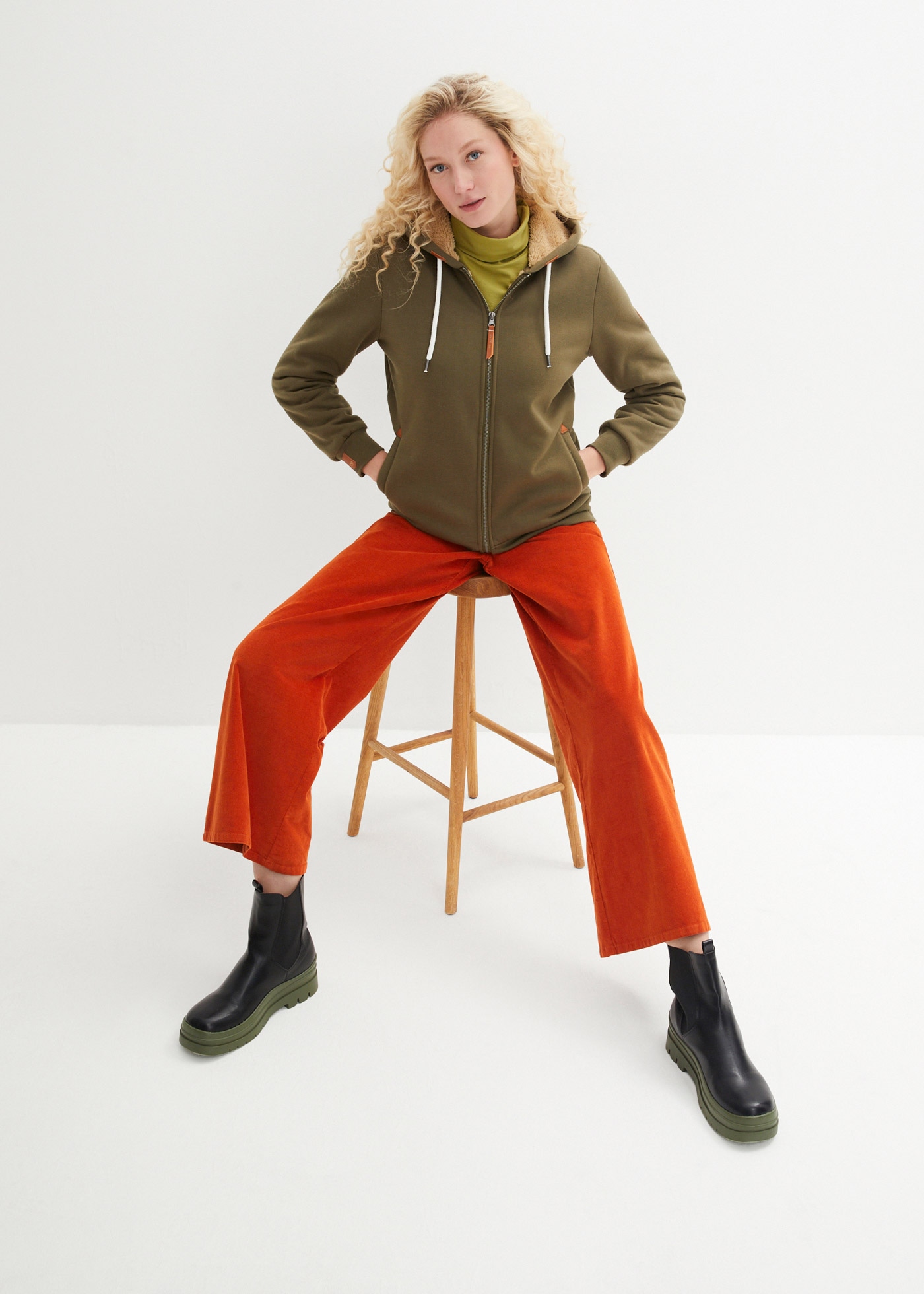 bonprix T-shirt à manches longues »Langarmshirt mit reiner Baumwolle« schmale Passform, mit Rollkragen, ohne Verschluss