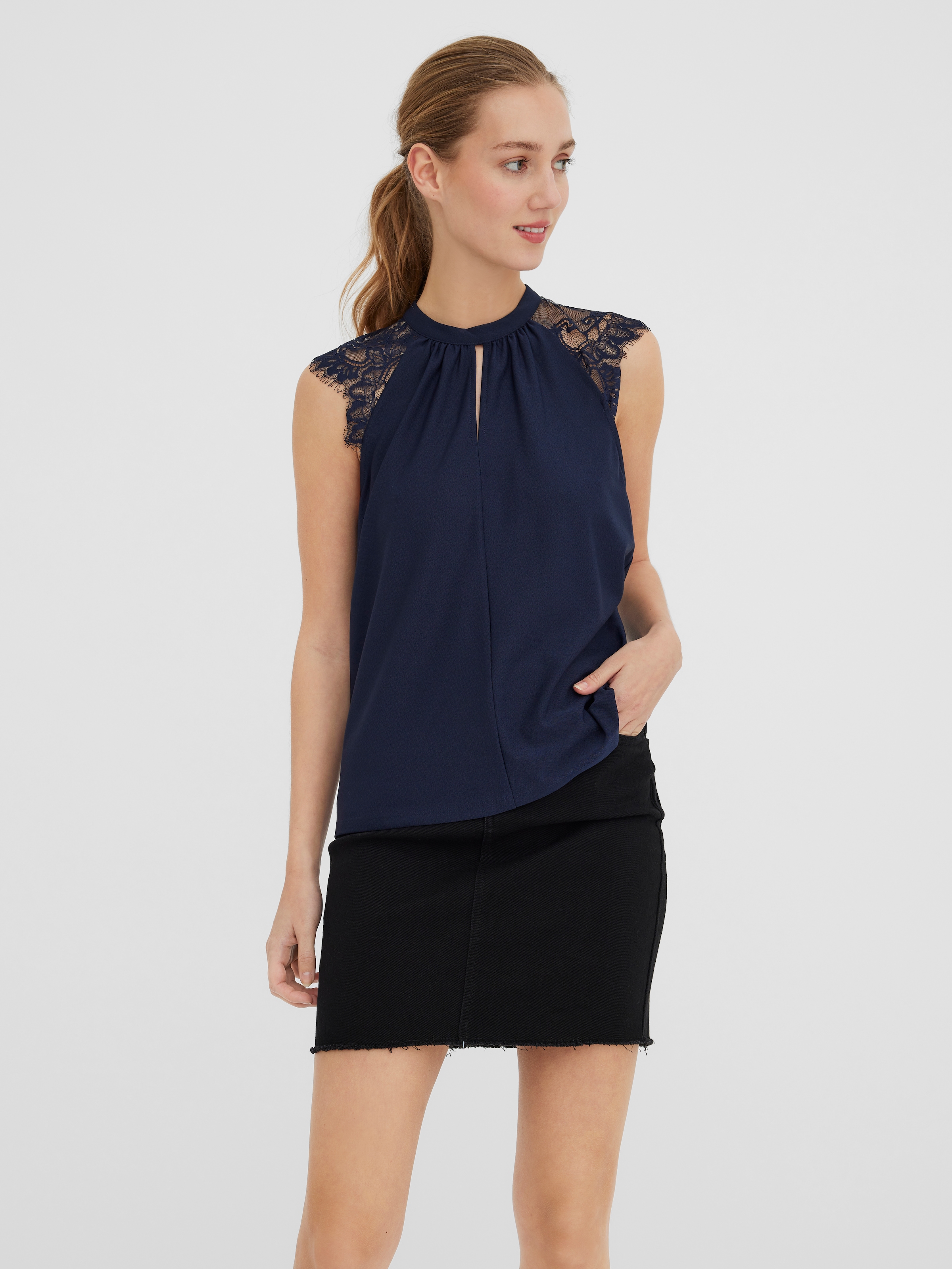Vero Moda Top en dentelle »VMMILLA SL LACE TEE« Materialmix, regular fit