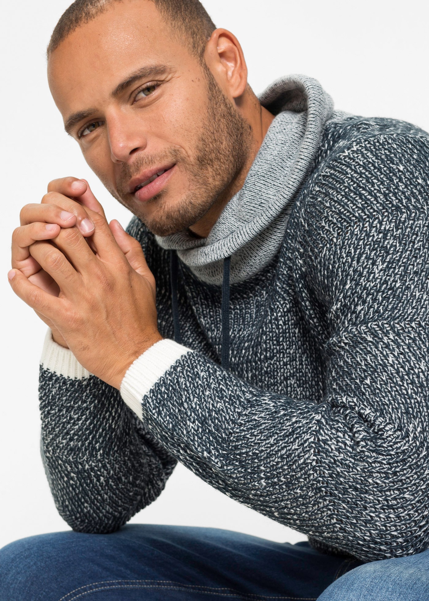 bonprix Pull en tricot aus Polyacryl, mit Schalkragen und Kordelzug, melierte Optik