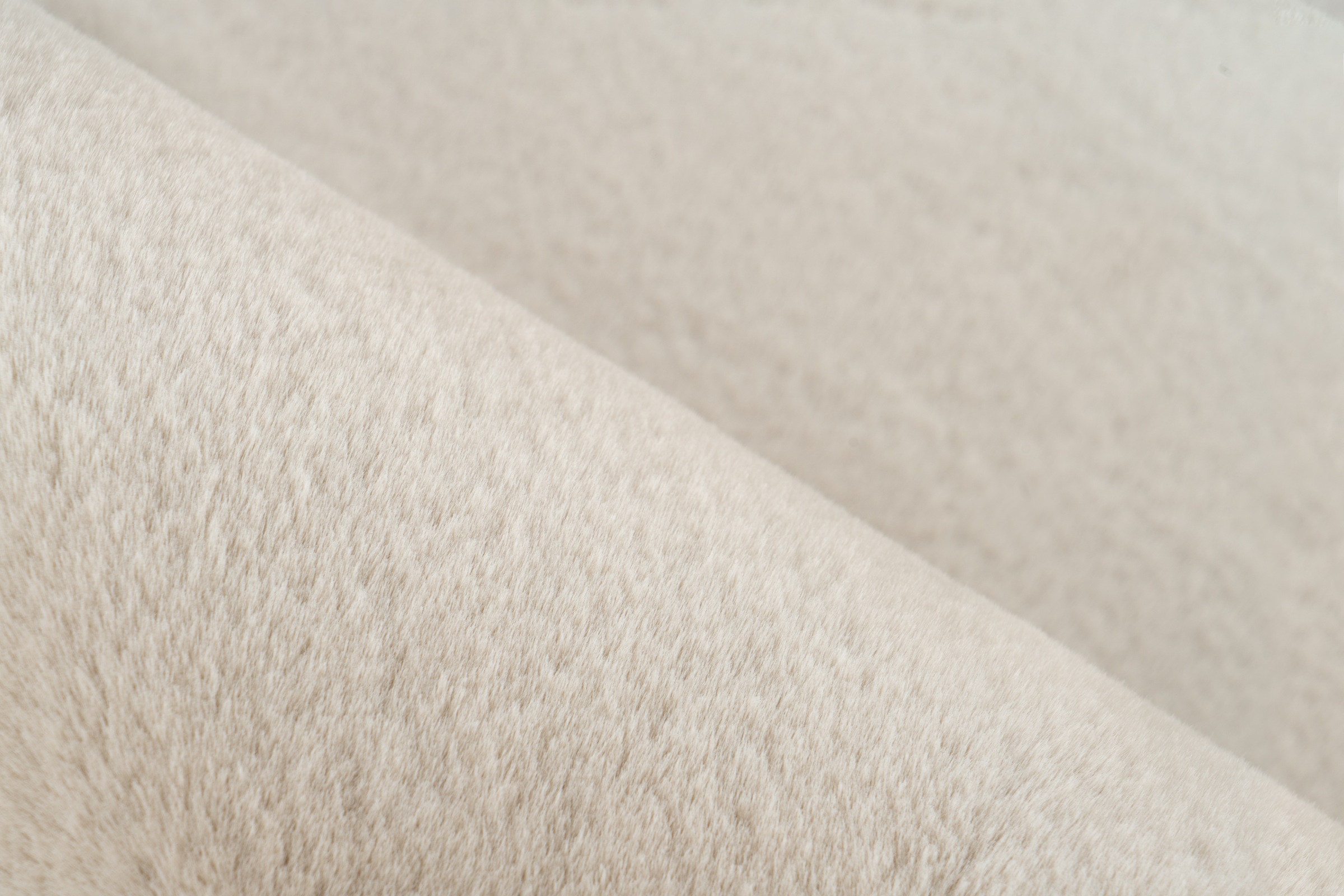me gusta Teppich »Rabbit Prime 125«, rechteckig, 18 mm Höhe, Kaninchenfell Haptik, flauschig weich, geeignet für Fussbodenheizung