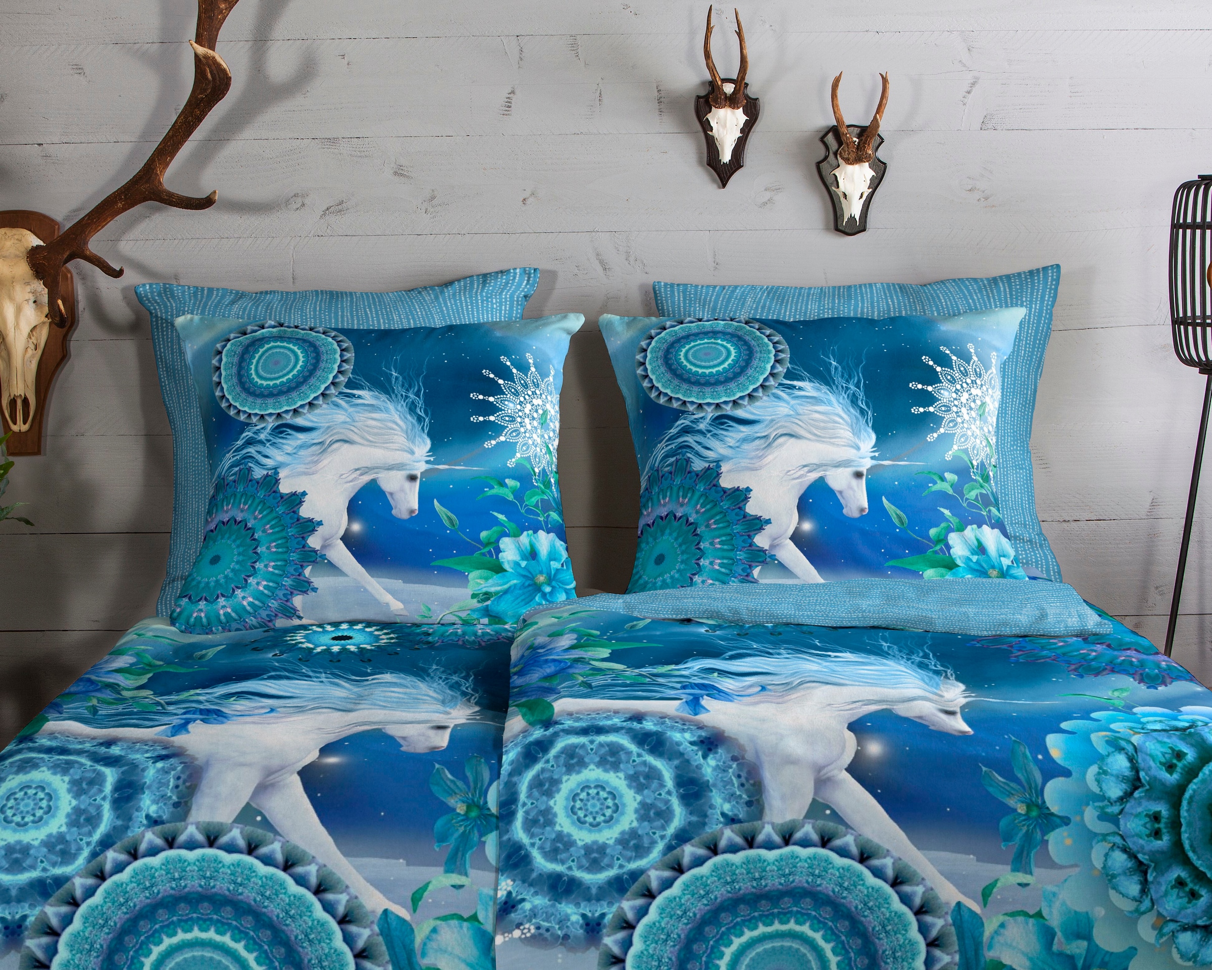 hip Wendebettwäsche »Lumi«, Biber, 135x200, Warm, Weich, Wendeoptik, Reissverschluss, Winter, Blau