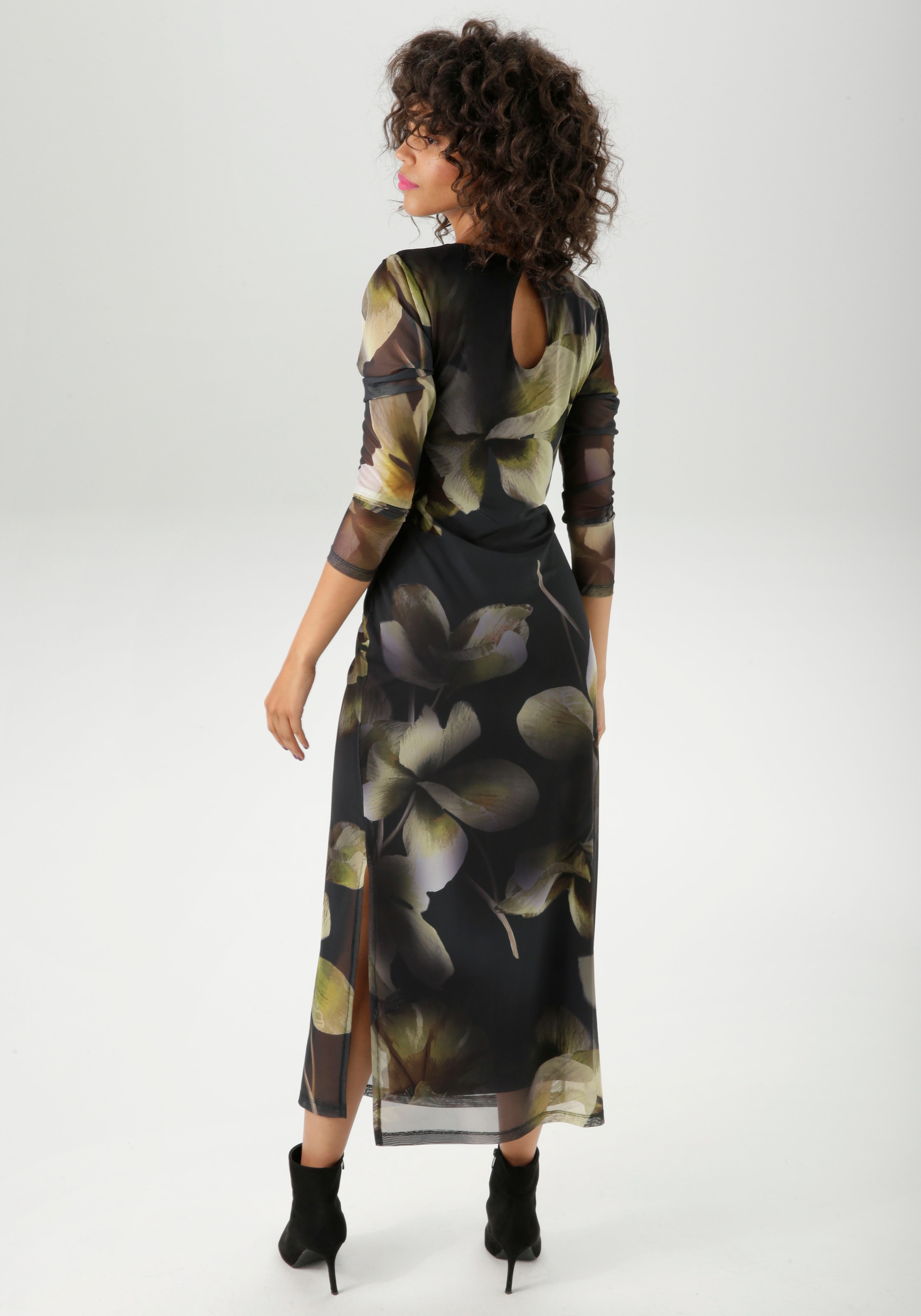 Aniston CASUAL Maxikleid, mit grossflächigen Batik-Blüten bedruckt - NEUE KOLLEKTION