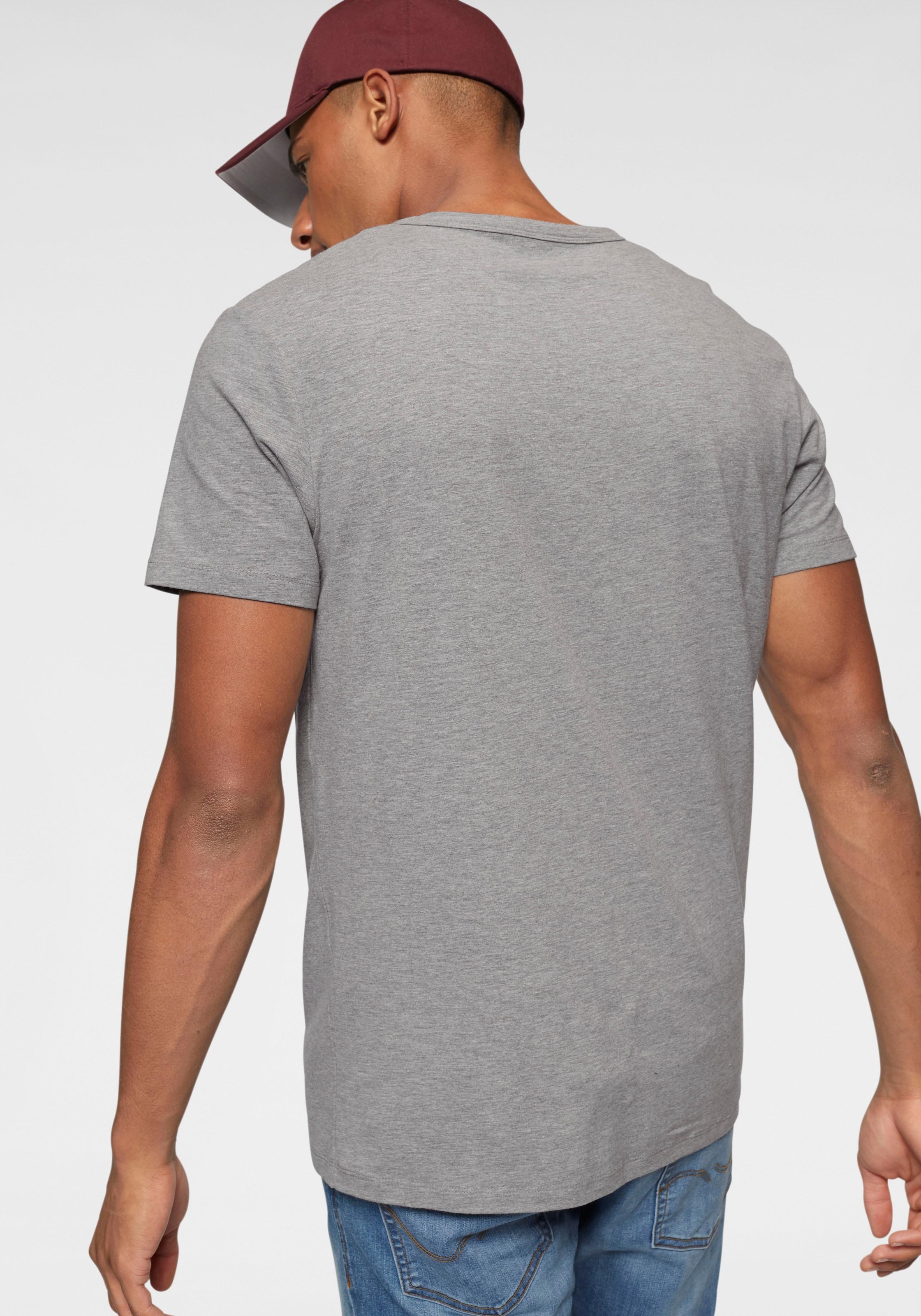 Jack & Jones T-Shirt »SLIM- FIT BASIC TEE V-NECK«, mit V-Ausschnitt
