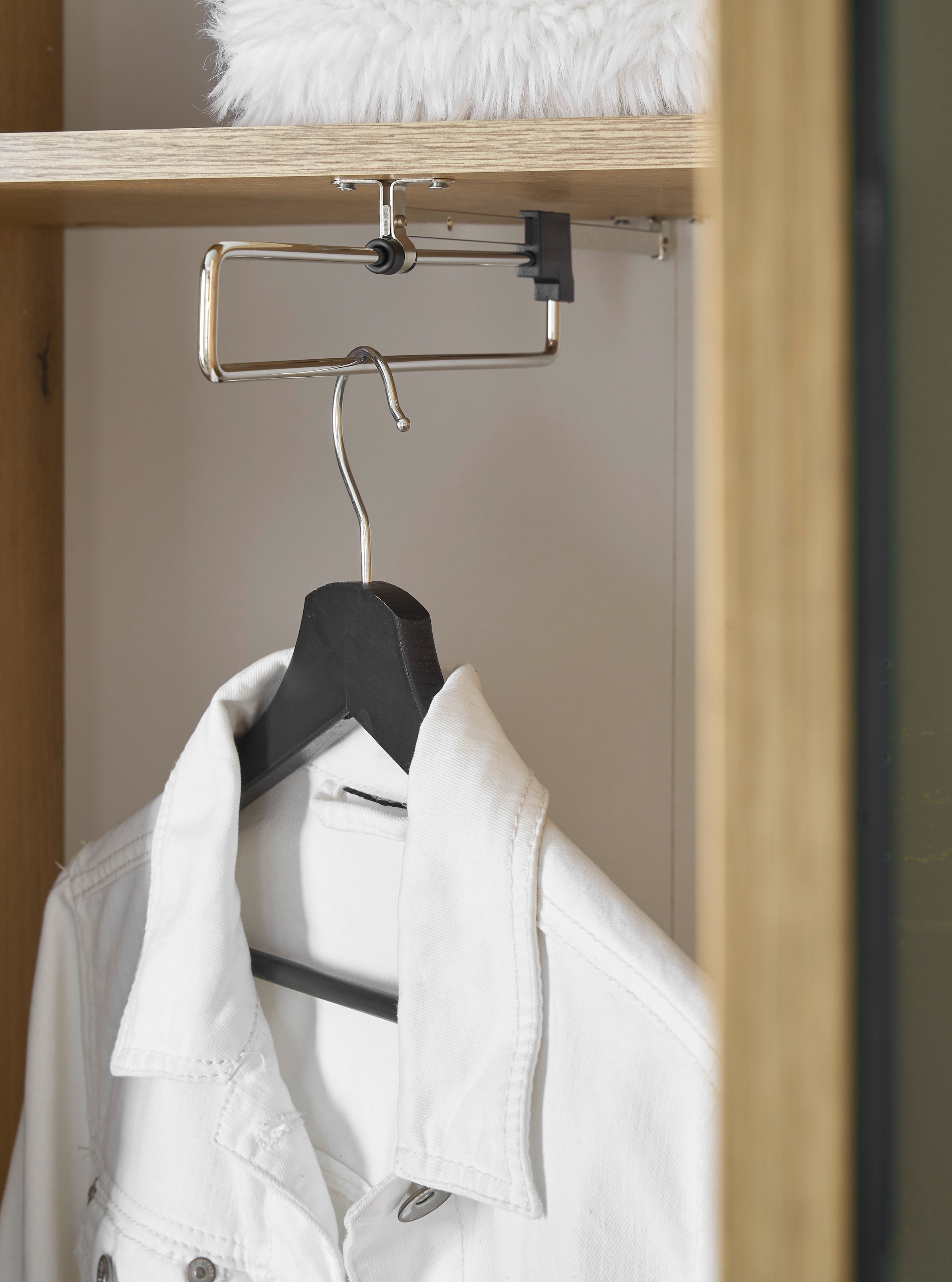 INOSIGN Garderobenschrank »GiRON/CiTY, moderner Garderobenschrank, Kleiderschrank mit Stauraum« Spiegeltür, Teleskopauszug, Tür beidseitig montierbar, 60 cm breit