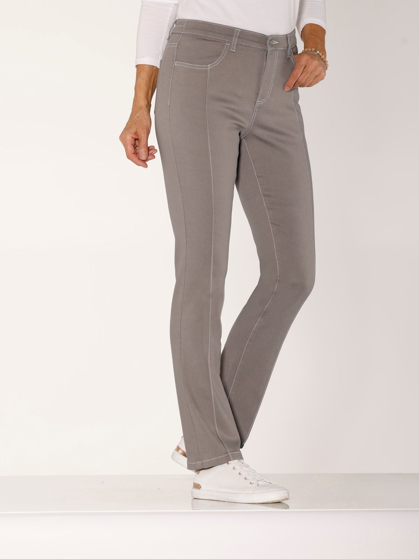 Classic Basics Bequeme Jeans 1