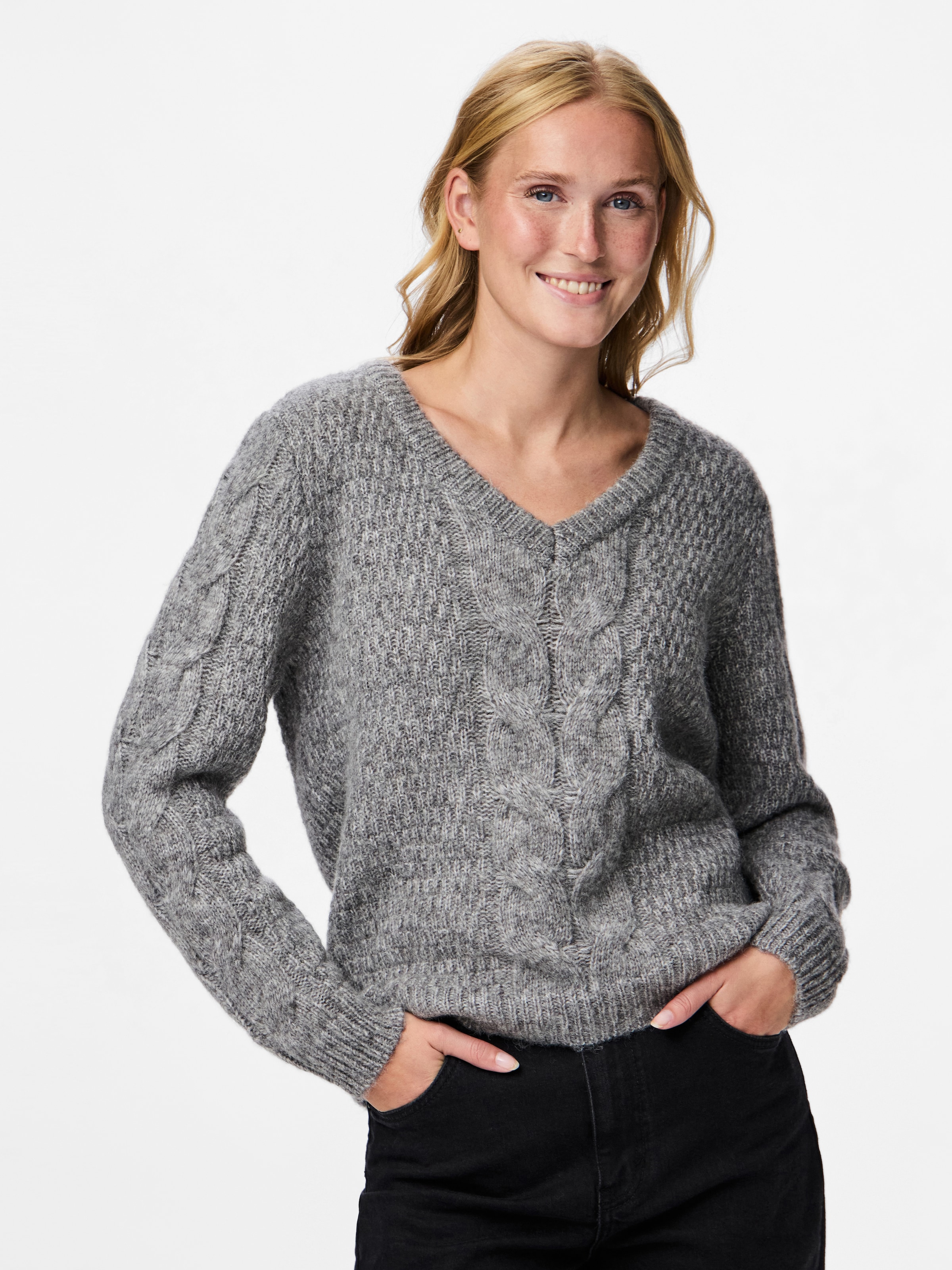 pieces Pull en tricot »PCNINA LS V-NECK KNIT NOOS BC«