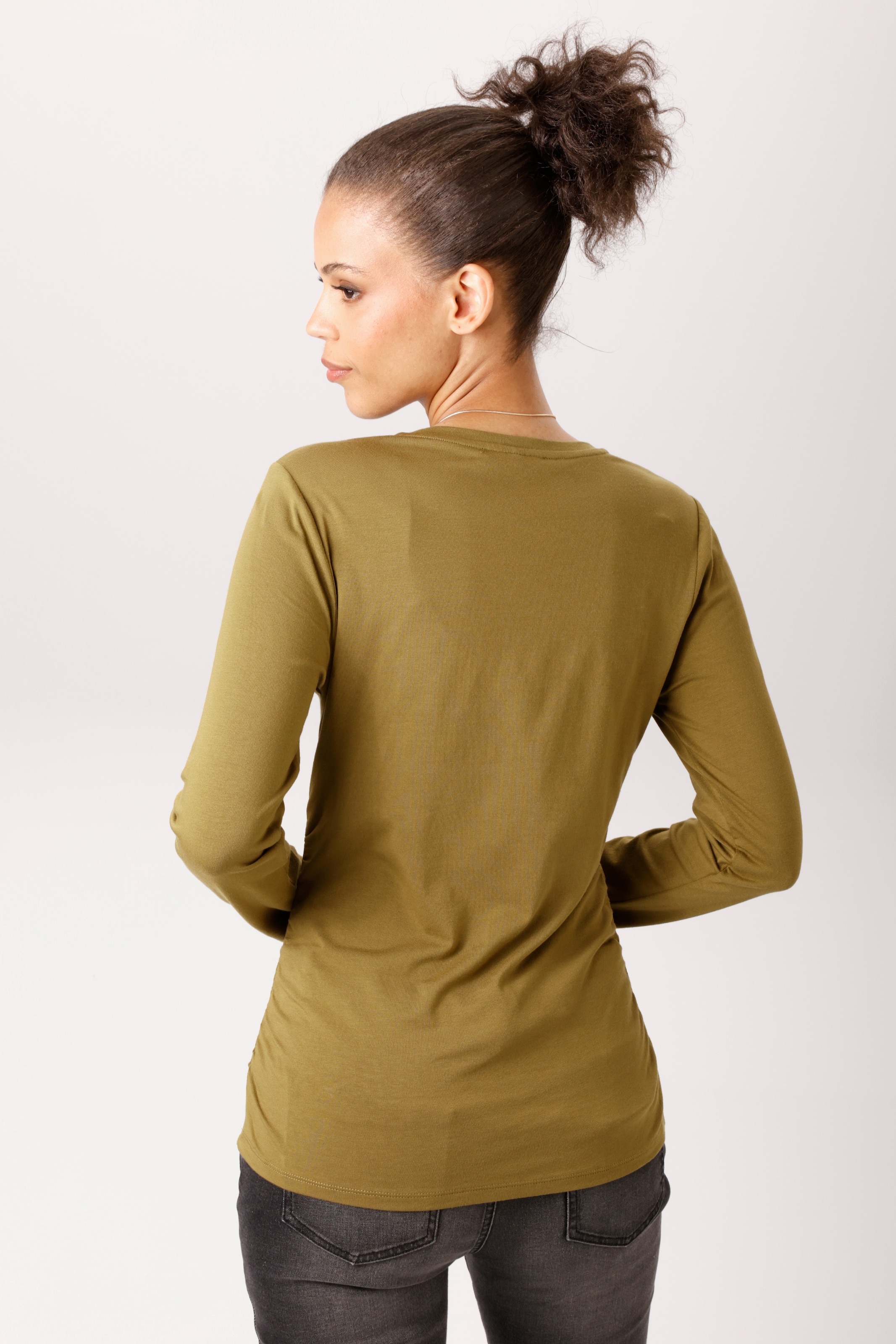 Aniston CASUAL Langarmshirt mit Raffungen an den Seitennähten - NEUE KOLLEKTION