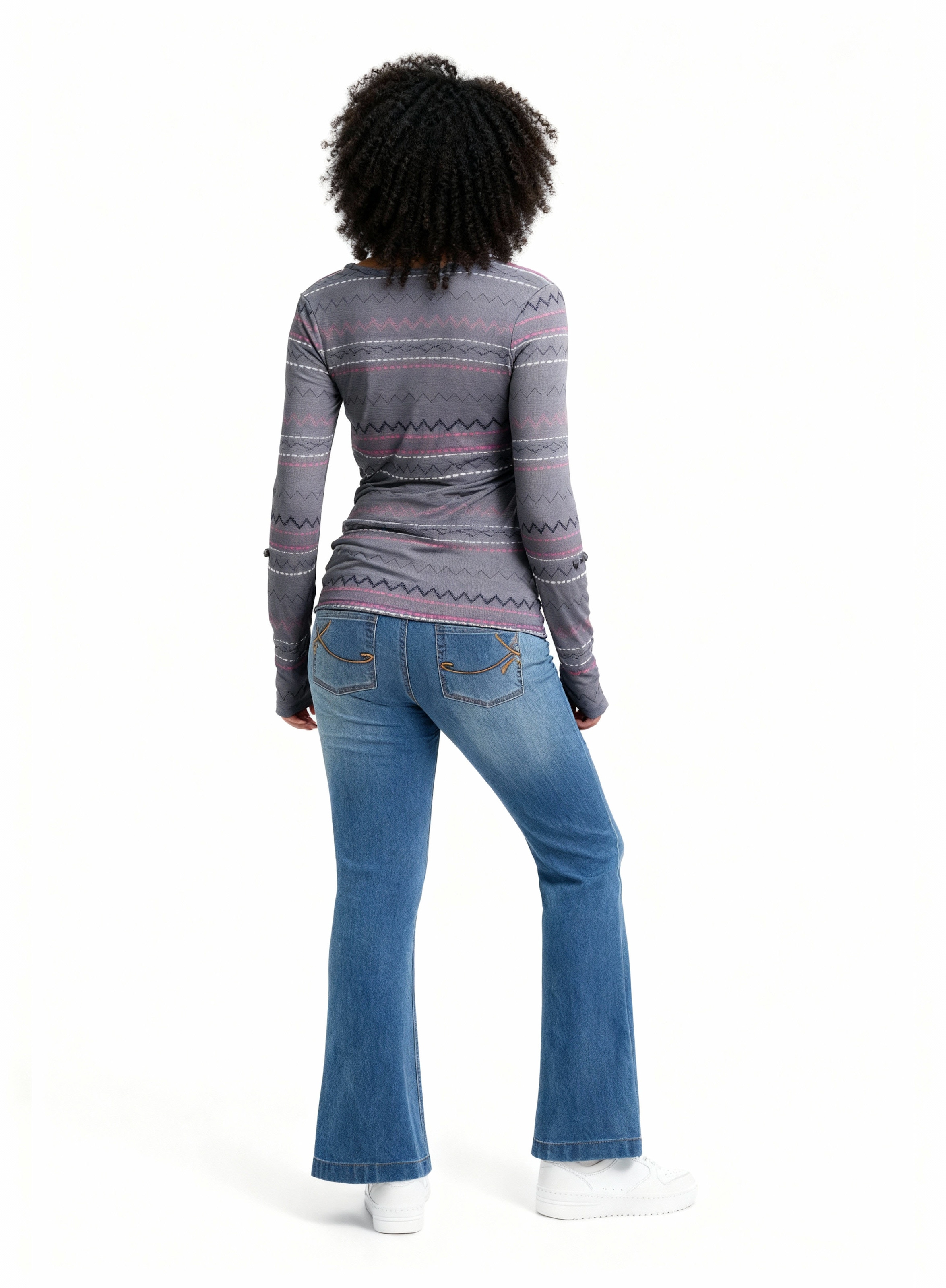 KangaROOS Langarmshirt sehr figurbetonte Passform,  mit Zick-Zack-Muster,  aus 100% Baumwolle