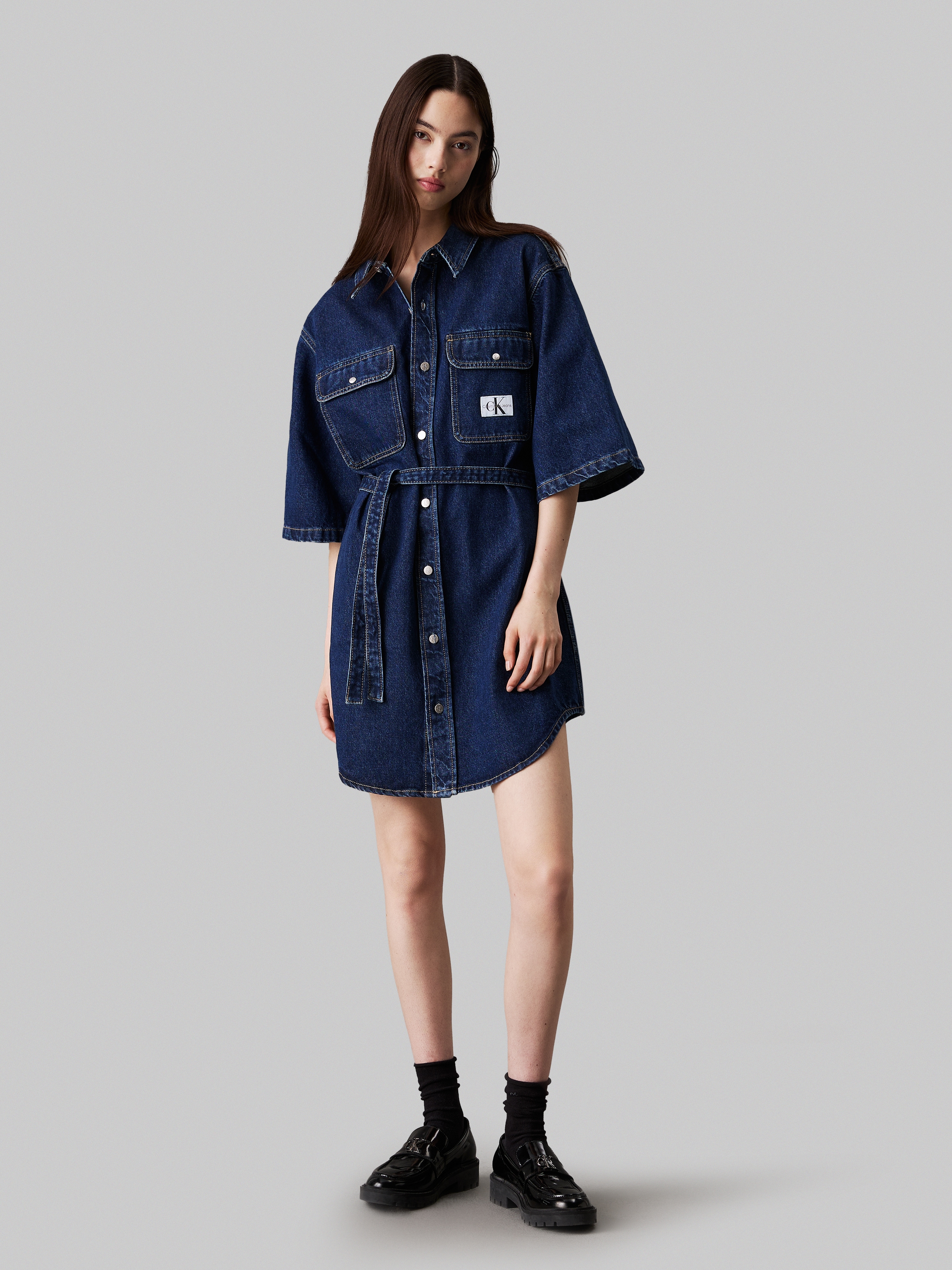 Jeanskleid »UTILITY BELTED SHIRT DRESS«, mit Logopatch