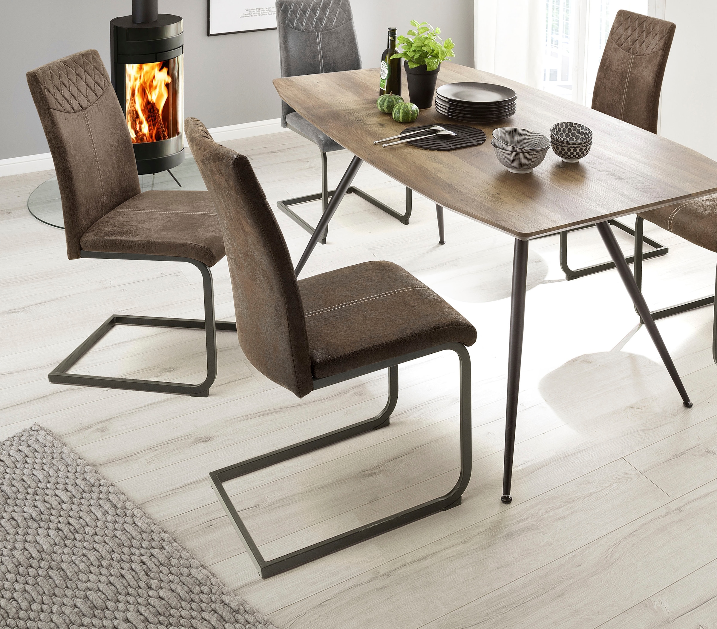 MCA furniture Esszimmerstuhl »Aosta«, (Set), 4 St., Stoffbezug, Stoffbezug Vintagelook, Stuhl belastbar bis 120 Kg