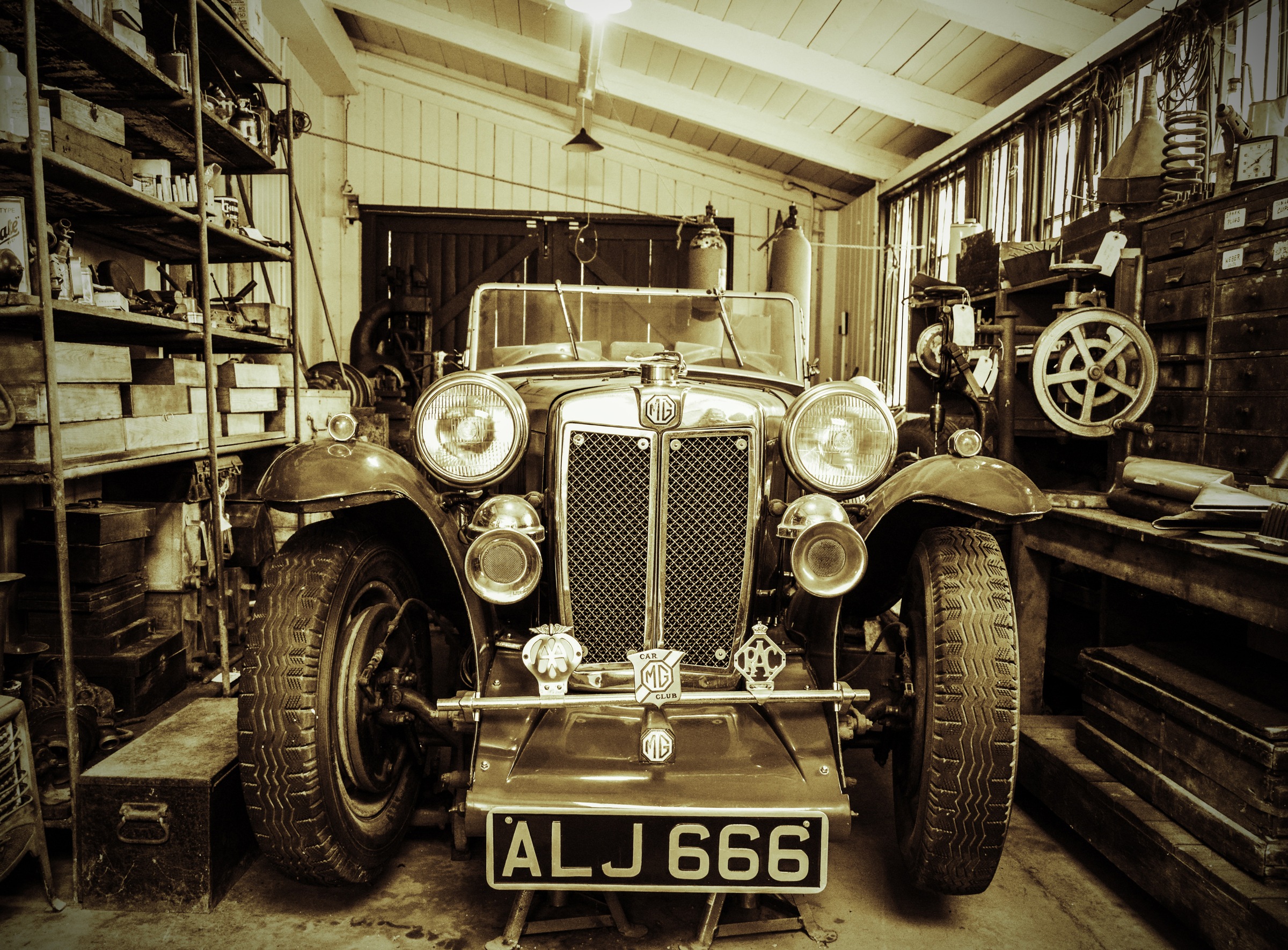 Image of Papermoon Fototapete »Vintage Sports Car« bei Ackermann Versand Schweiz