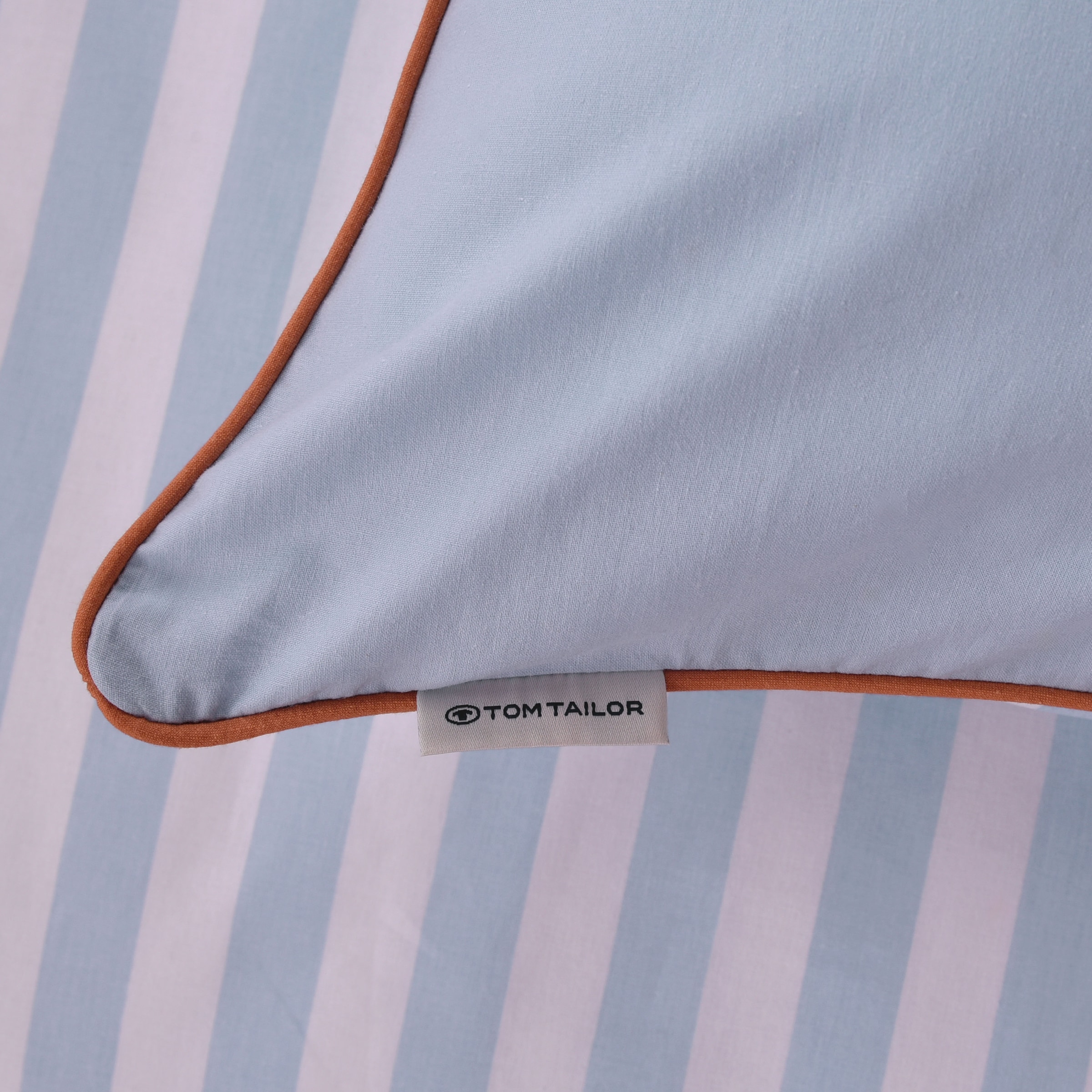 TOM TAILOR HOME »STRIPES WITH A KICK in Gr. 135x200cm oder 155x220cm« 2 cuis nouvelle chambre, passepoil coloré sur le coussin,