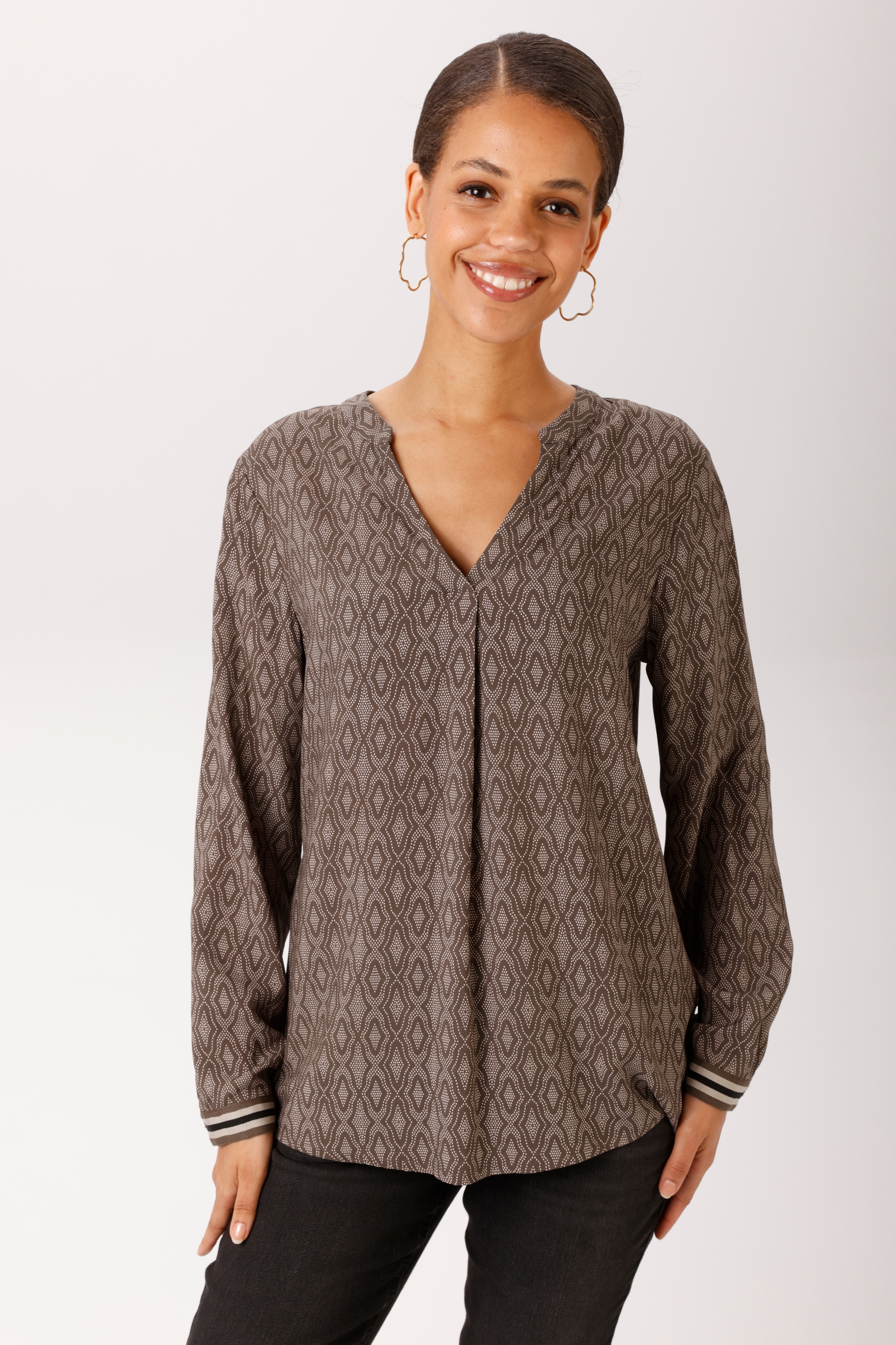 Image of Aniston CASUAL Schlupfbluse mit fantasievollem, grafischen Druck - NEUE KOLLEKTION