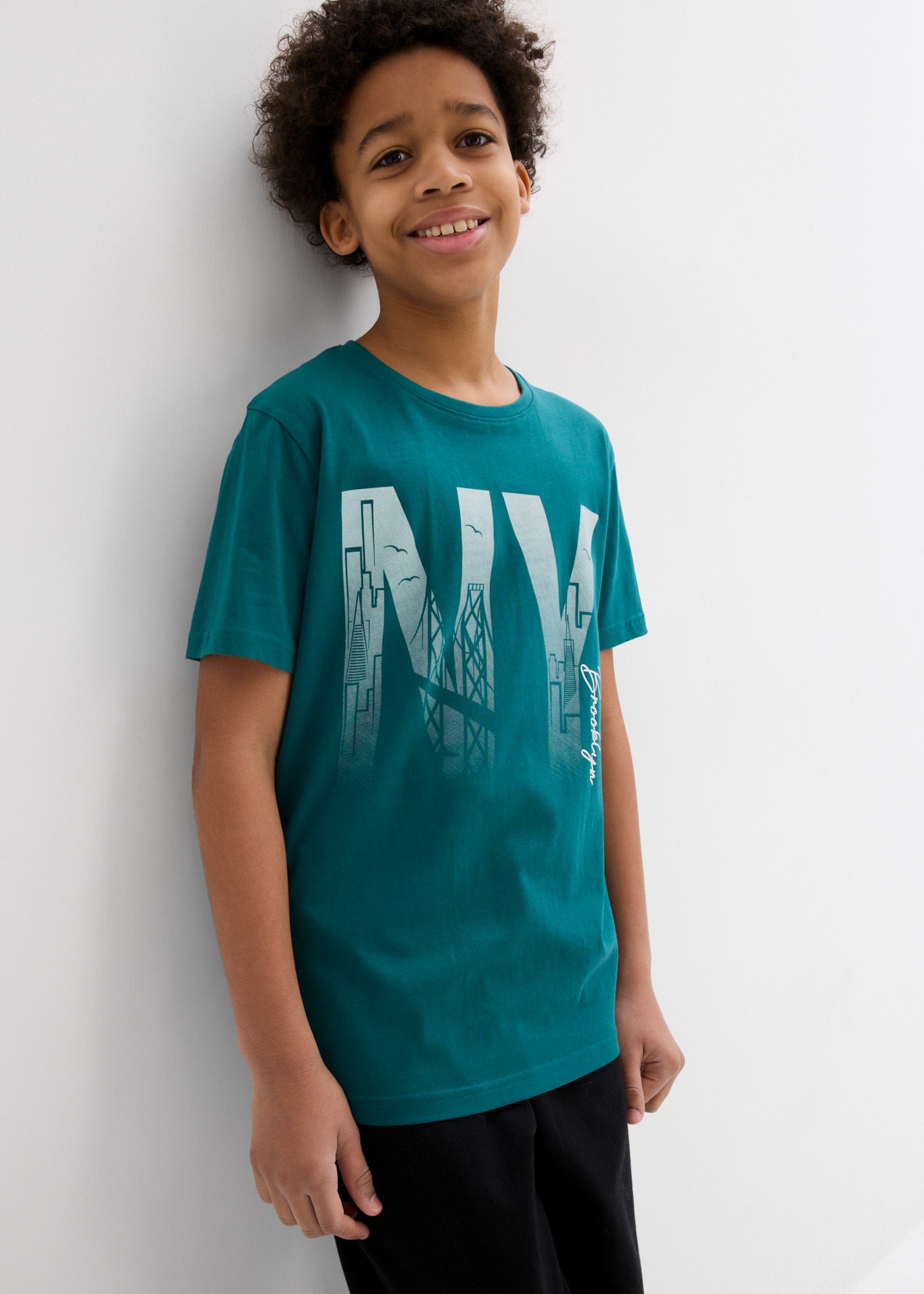 Image of bonprix T-Shirt aus reiner Baumwolle, mit grossem Frontdruck, Kurzarm-Design