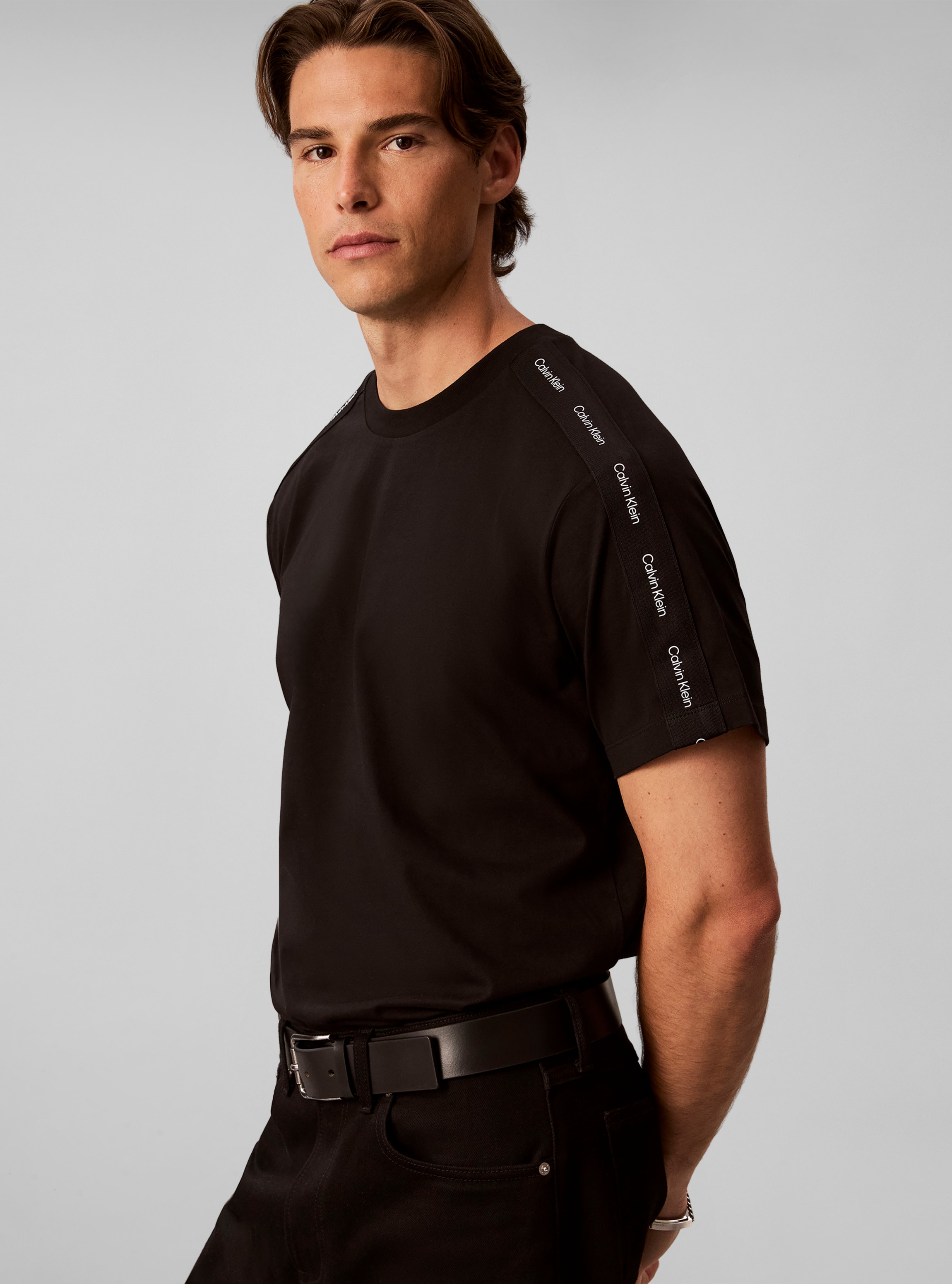 Image of Calvin Klein T-Shirt "LOGO TAPE TEE" Regular fit, Logoschriftzug