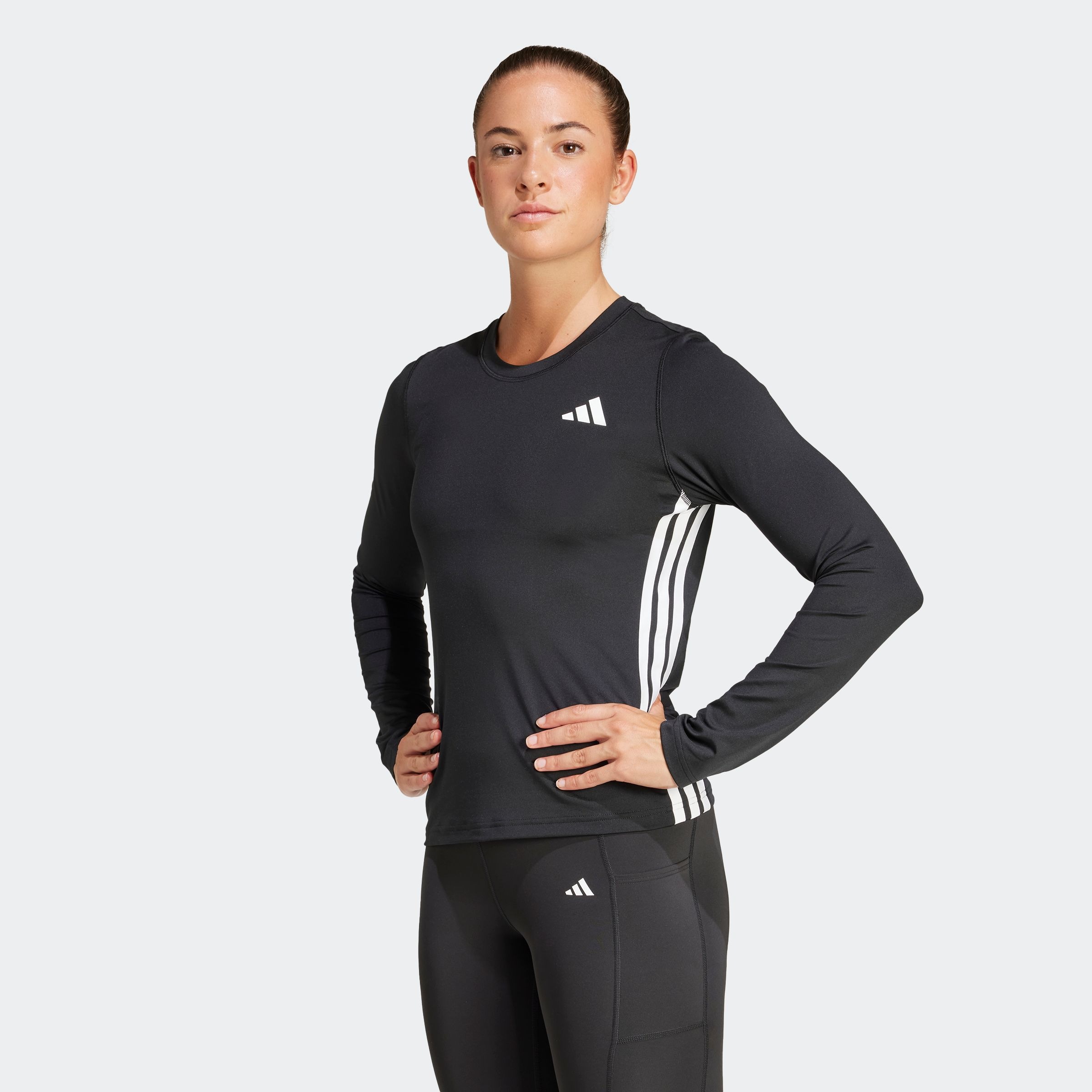 Image of adidas Performance Funktionsshirt "ESSENTIALS 3-STREIFEN WORKOUT LONGSLEEVE" mit V-Ausschnitt, ohne Verschluss, aus Polyester