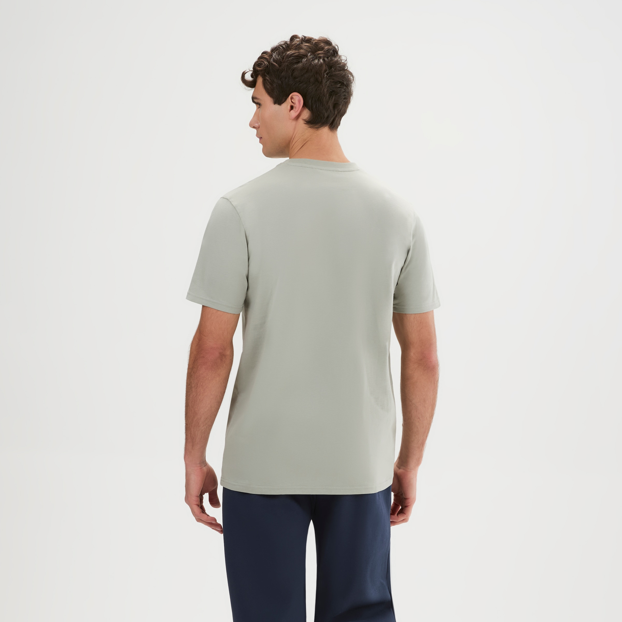 Ellesse T-shirt »Prado 2 Tee« avec col rond, manches courtes, en coton, longueur normale
