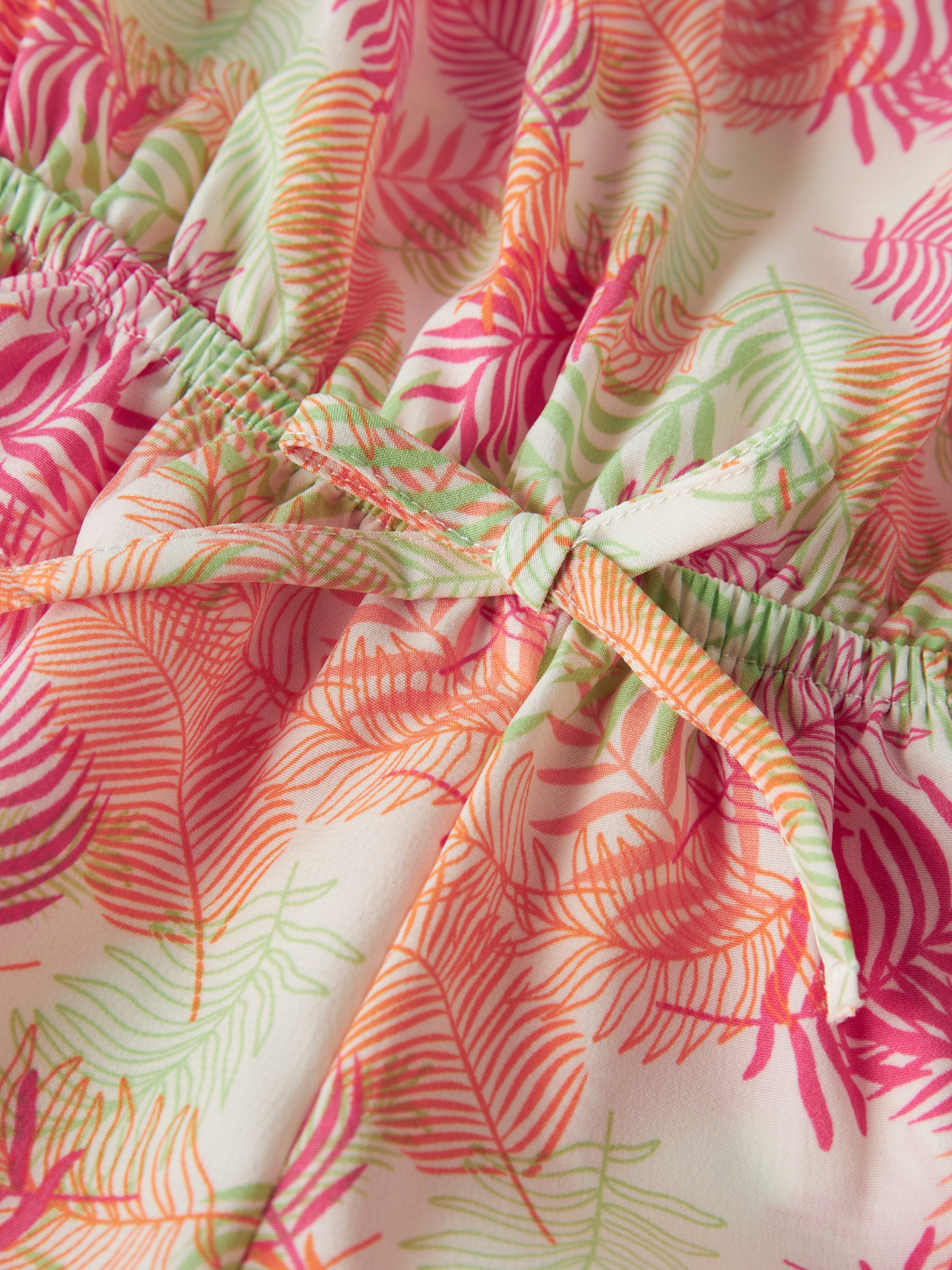 Name It »NKFVINAYA  PLAYSUIT FFF« Kunstfaser, elastischer Bund, Allover-Druck