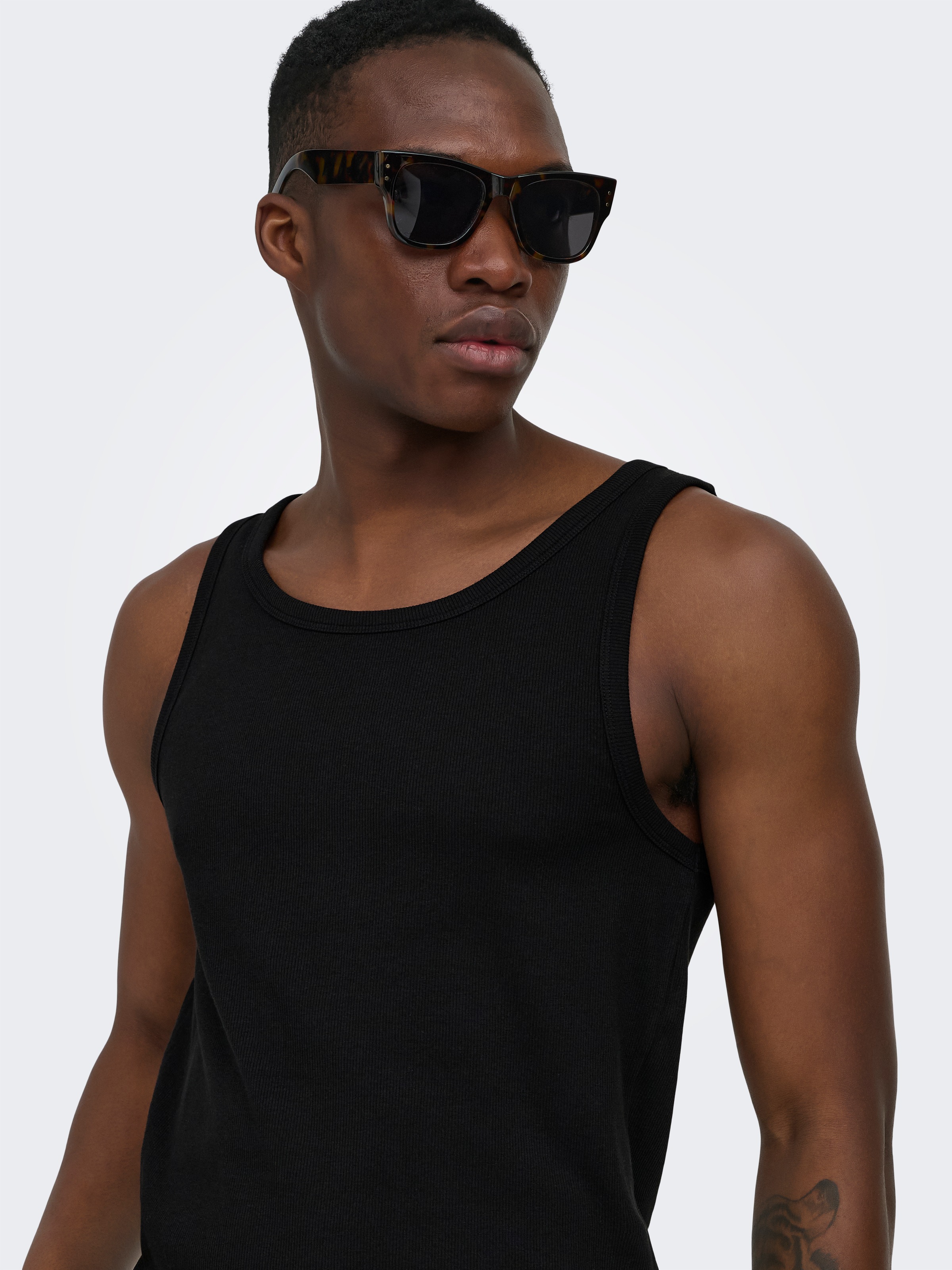 ONLY & SONS Rundhalsshirt »ONSTANNER REG SL TANK TOP NOOS«