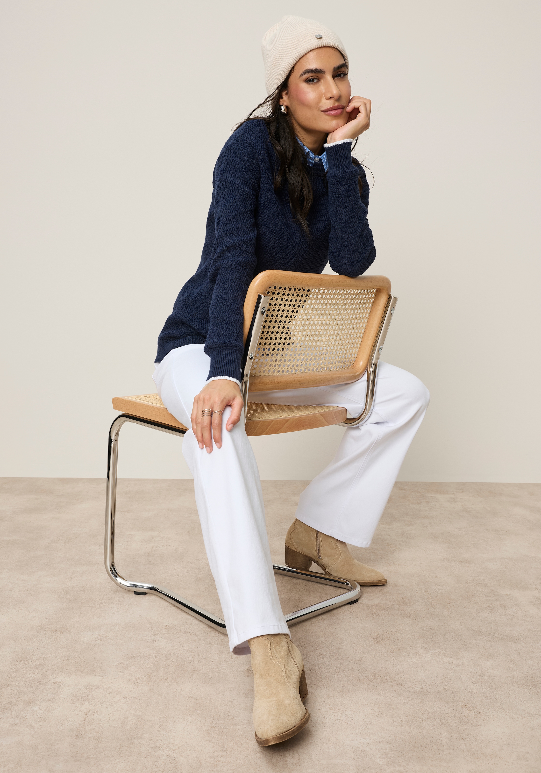 Tamaris Strickpullover »mit dezentem Strickmuster« mit Farbdetails