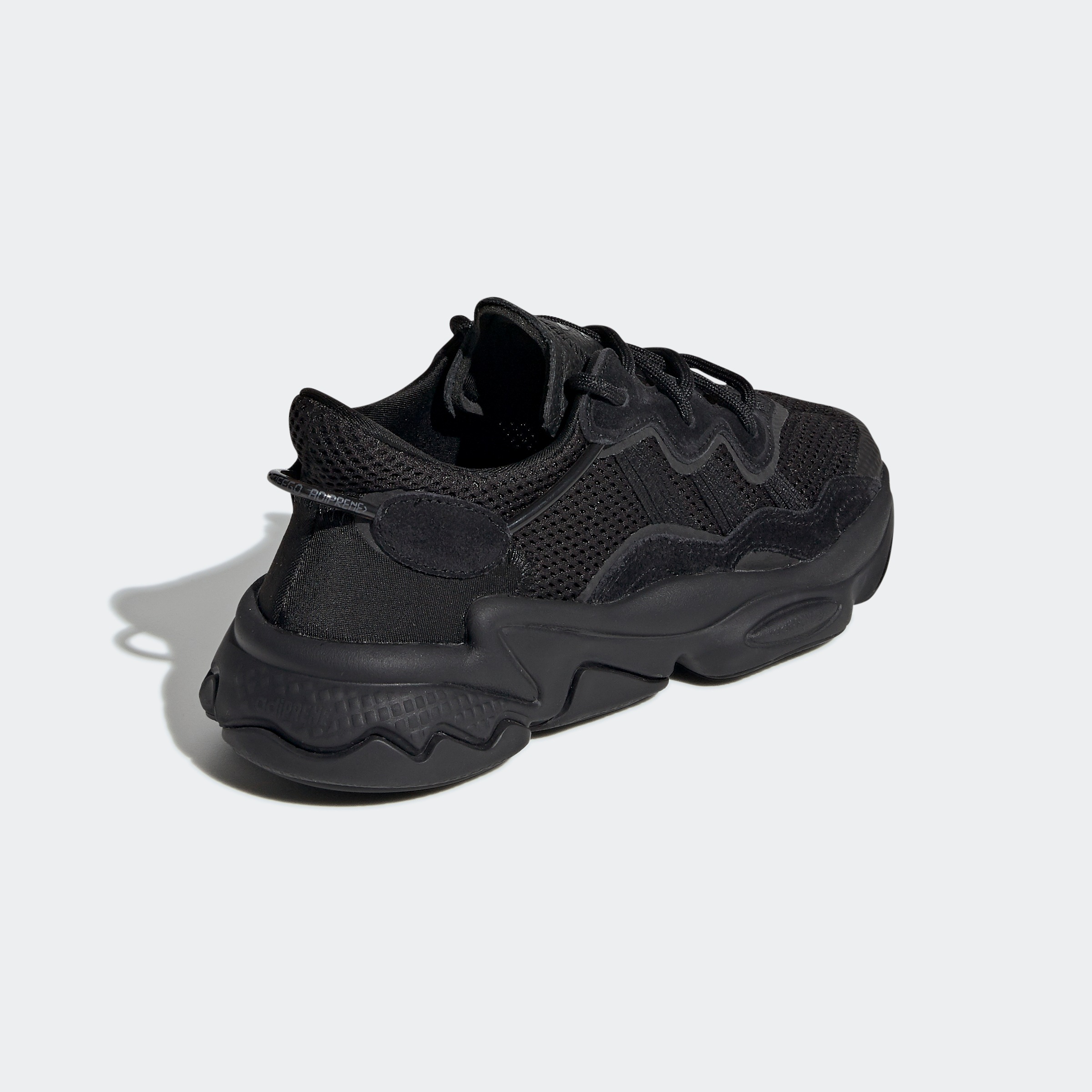 adidas Originals Sneaker »OZWEEGO«