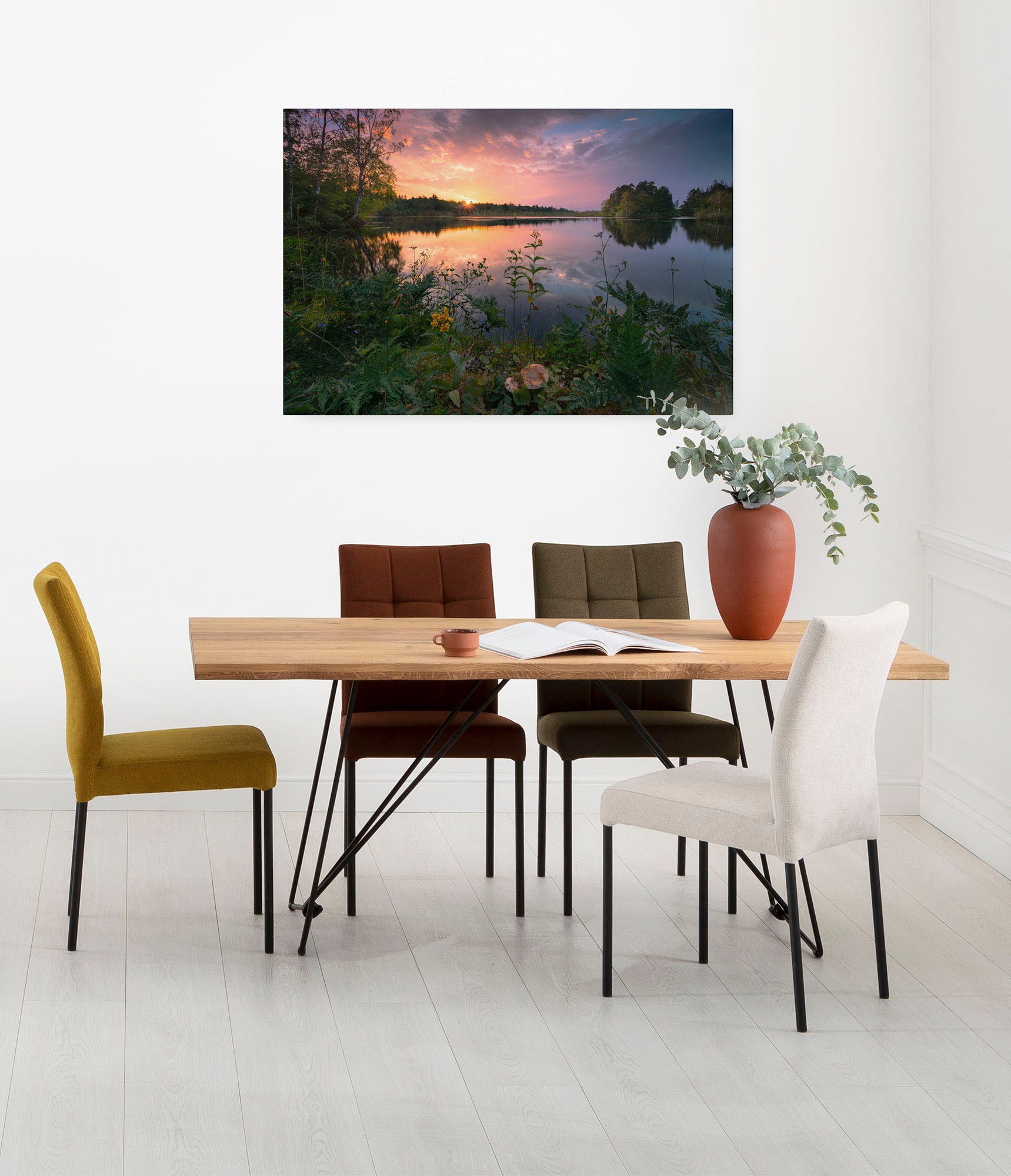 Image of Komar Leinwandbild "Abends in Schweden - Grösse 90 x 60 cm" Baum Berge Blumen Blätter Foto Jahreszeiten Landschaft Meer Natur Palmen Strand Packung, 1 Stk. tlg. Keilrahmenbild mi Echtholzrahmen