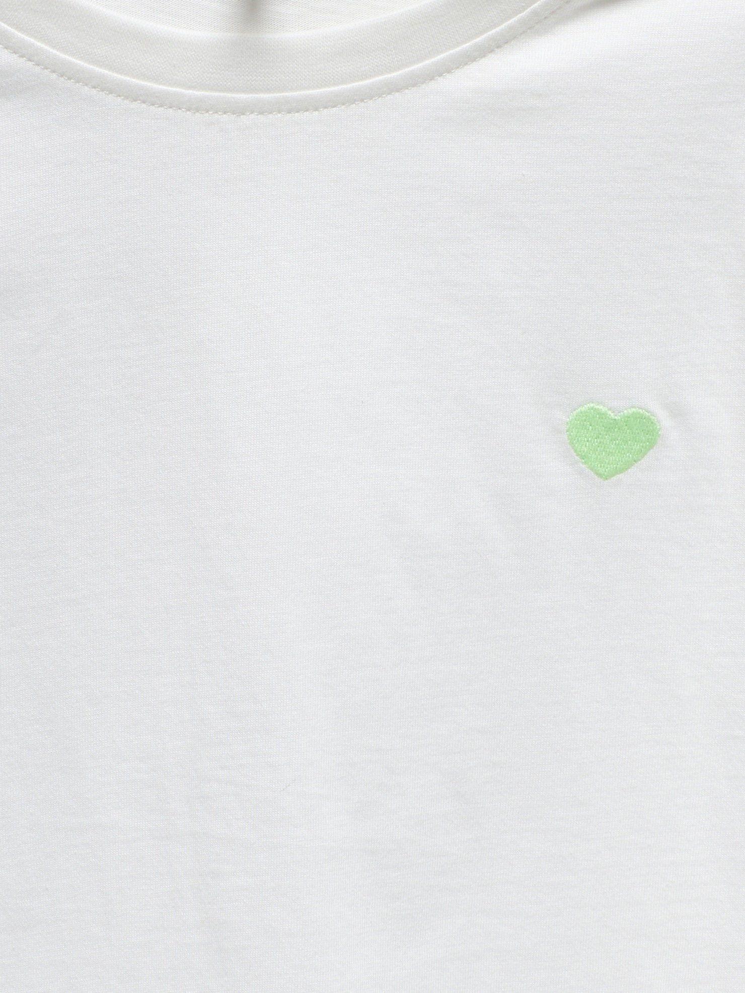KIDS ONLY Kurzarmshirt »KOGMAIKEN LIFE CROPHEART SS TOP JRS NOOS«, mit kleinem Herzchenmotiv auf der Brust