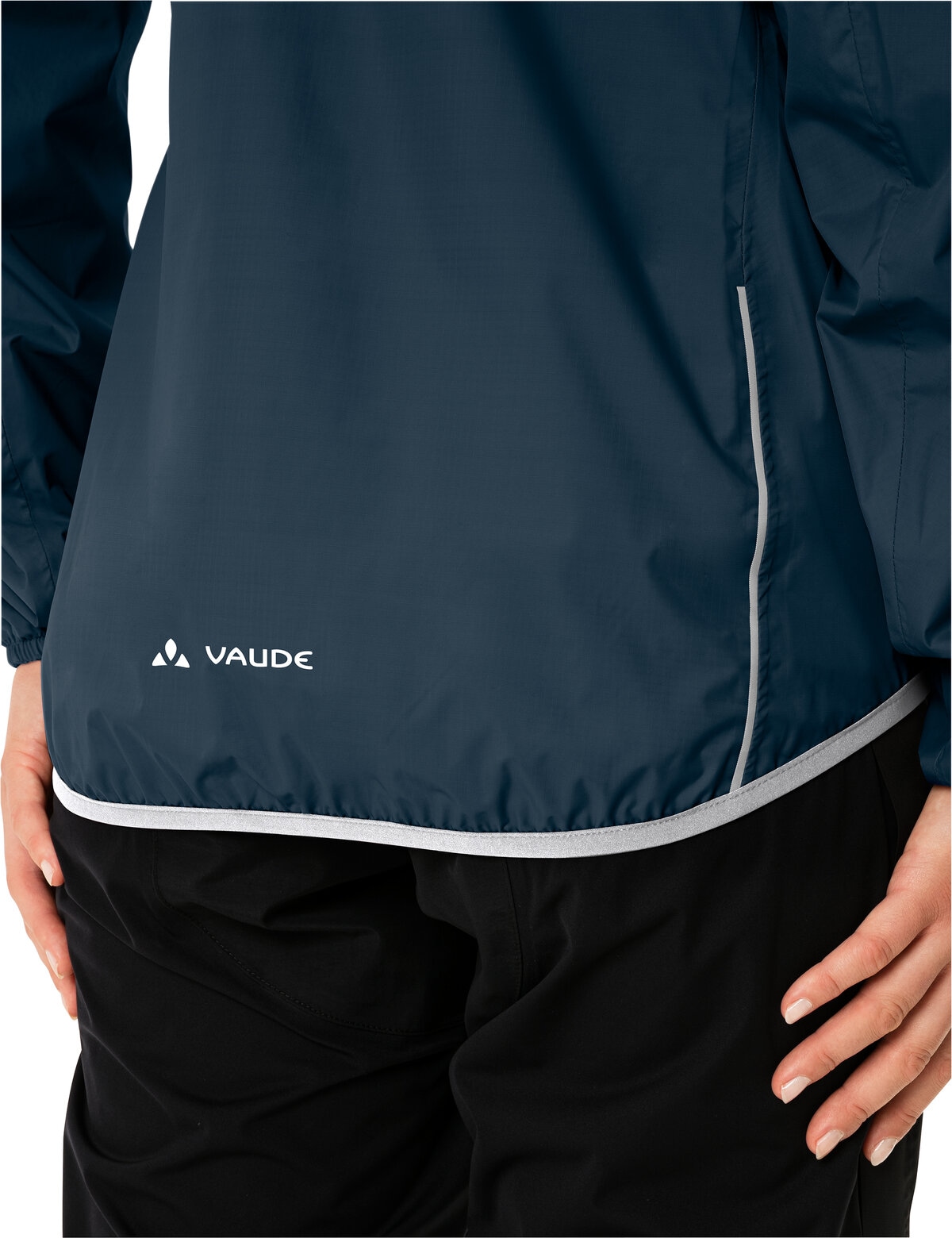 VAUDE Regenjacke »Women's Drop Jacket III« sportlicher Stil, wasserdicht mit 10000 mm Wassersäule, atmungsaktiv