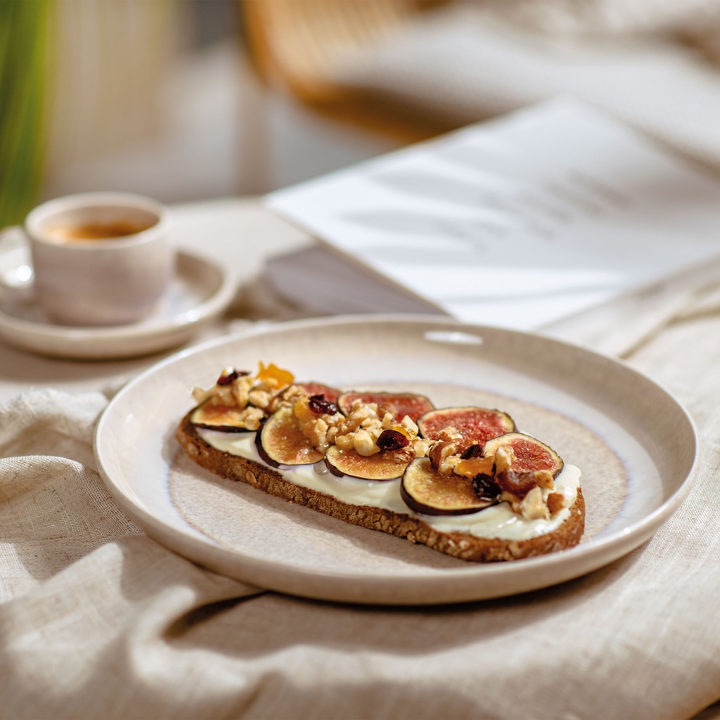 like. by Villeroy & Boch Set de vaisselle pour le petit déjeuner »Perlemor Sand« Made in Germany, Fine China Porzellan