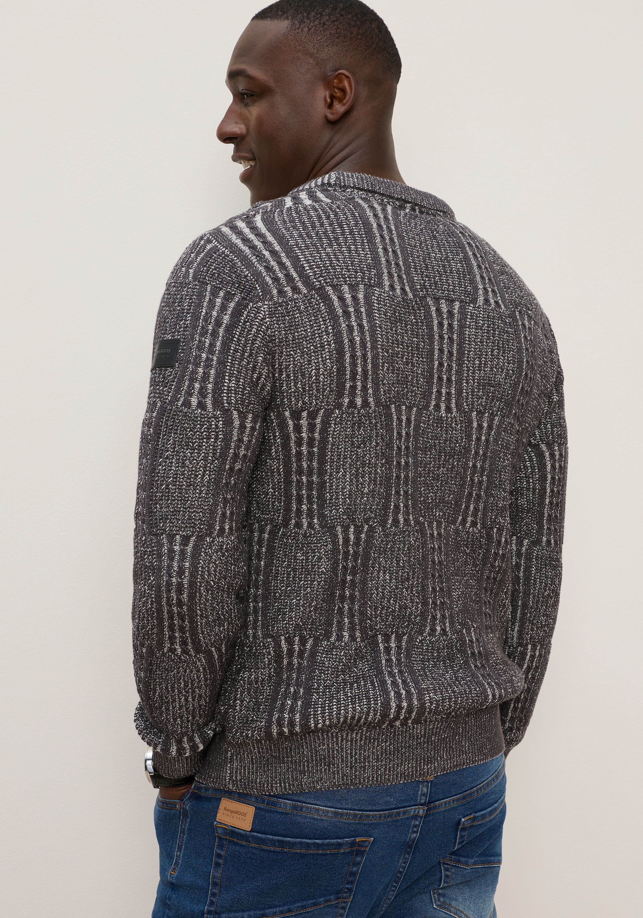 KangaROOS Pull en tricot Coupe régulière, col rond, longueur normale