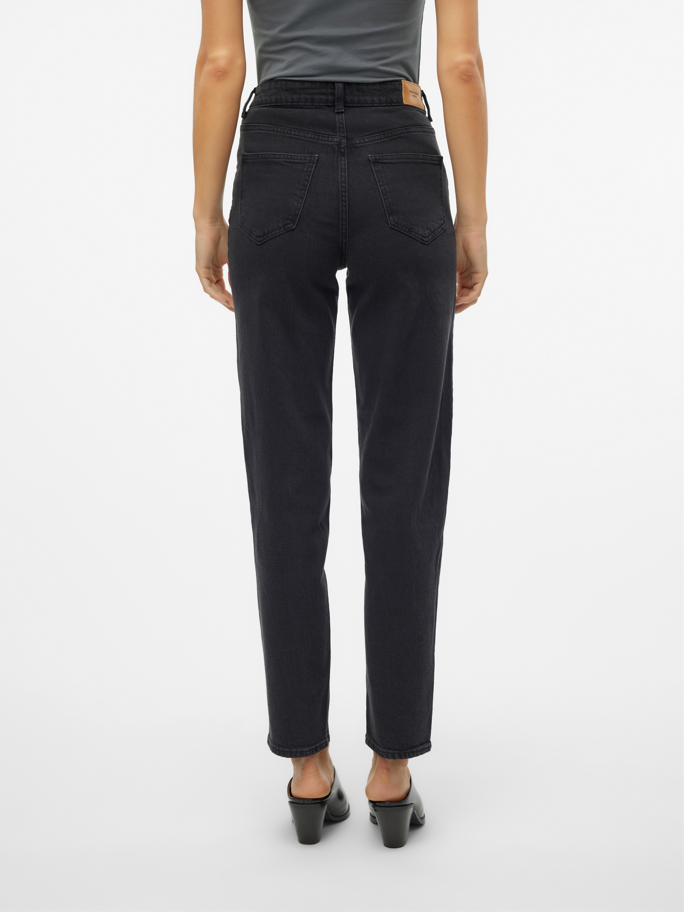 Vero Moda Mom-Jeans »VMTESSA HR MOM JEANS RA220 GA NOOS«
