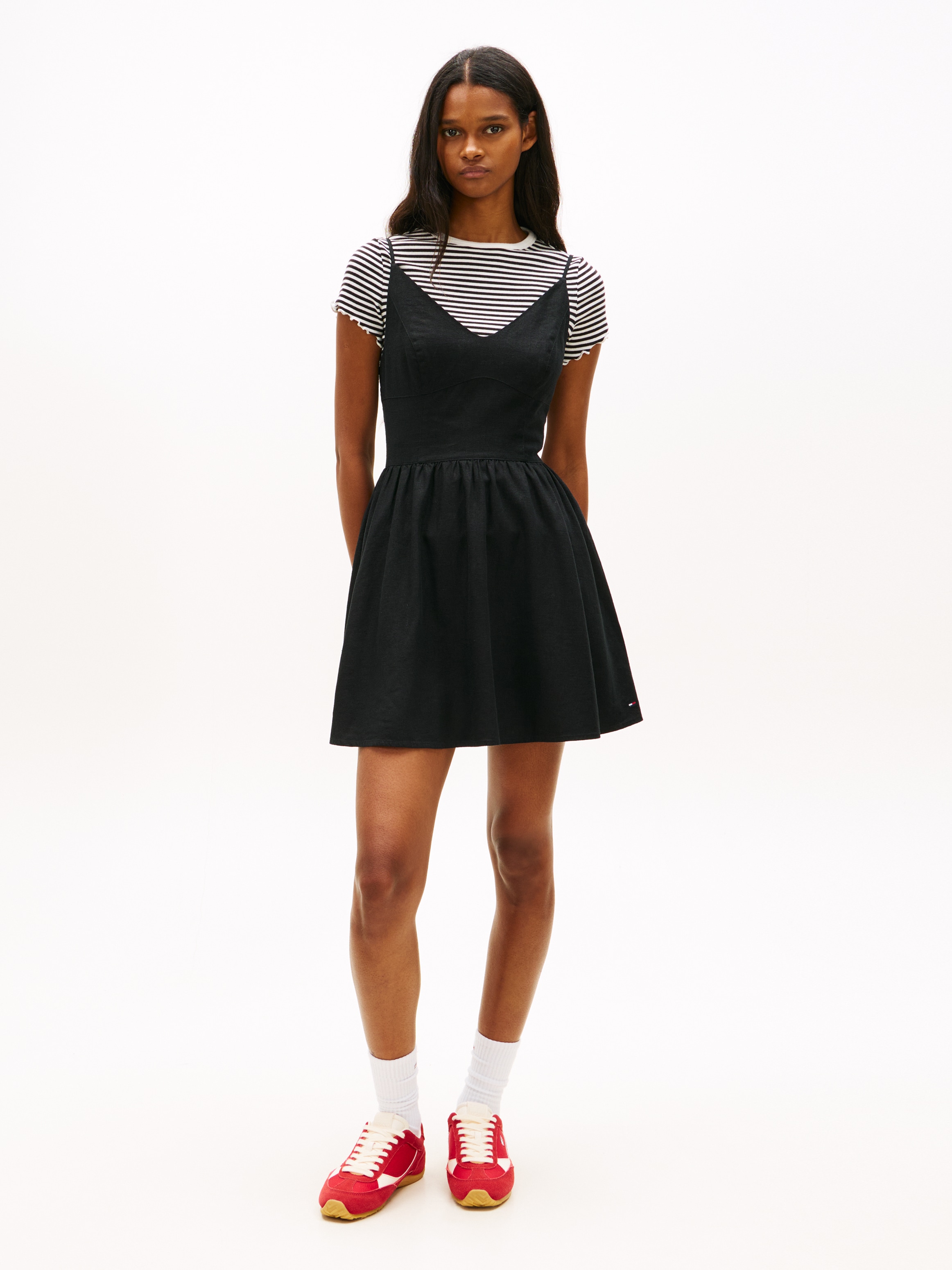 Tommy Jeans Mini-robe »TJW LINEN SKATER DRESS« en coupe extra slim fit, mélange de lin